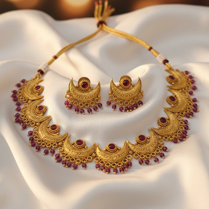 Mate Chnadra Necklace