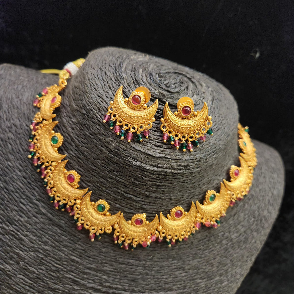 Mate Chnadra Necklace