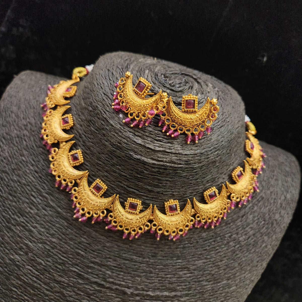 Mate chandra Necklace