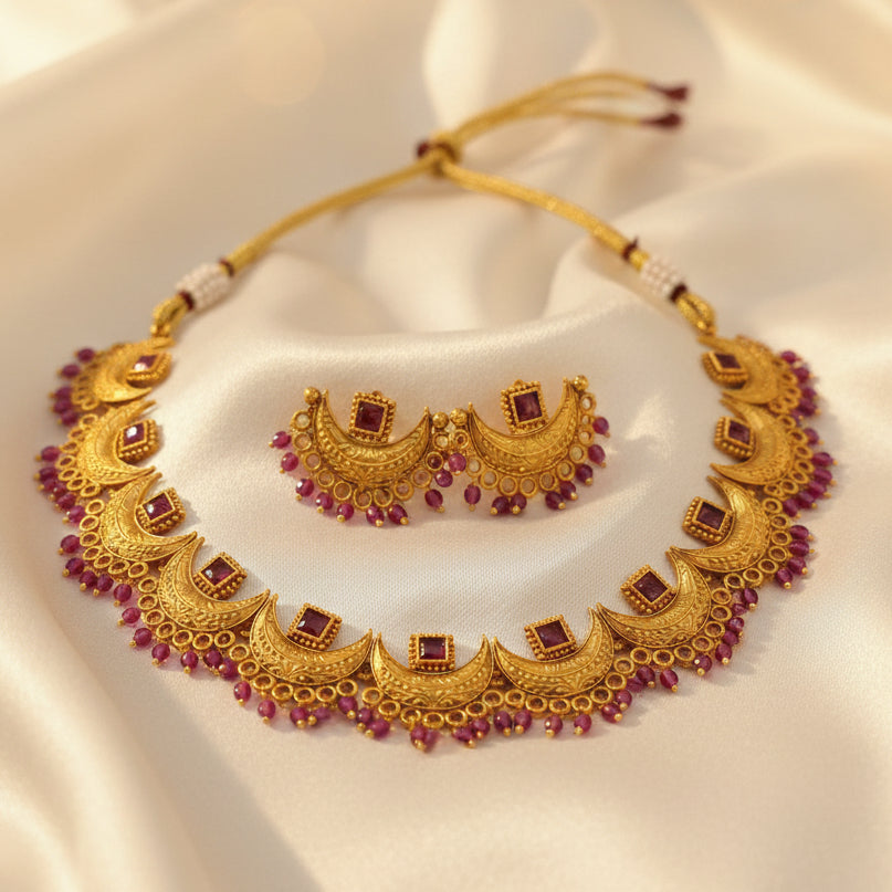 Mate chandra Necklace