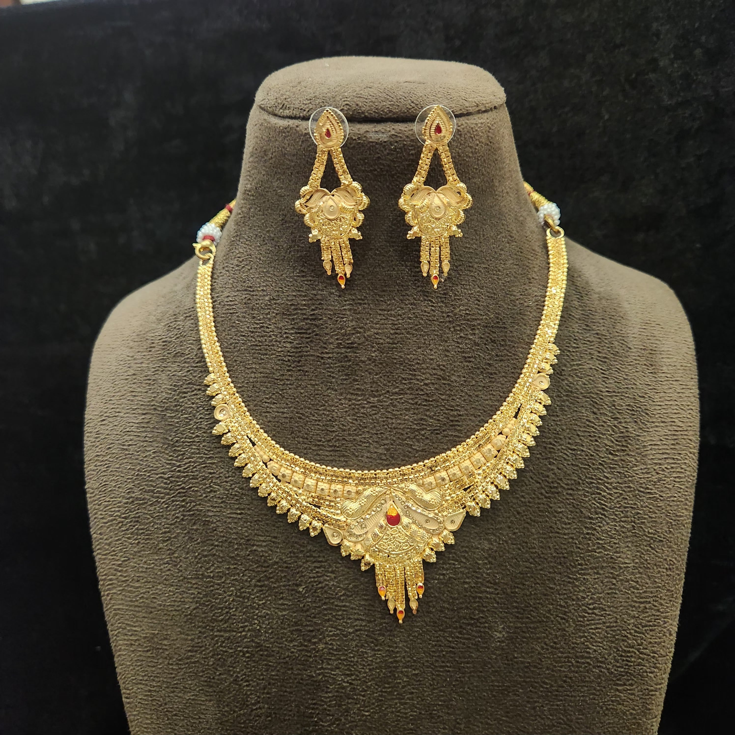Forming Necklace