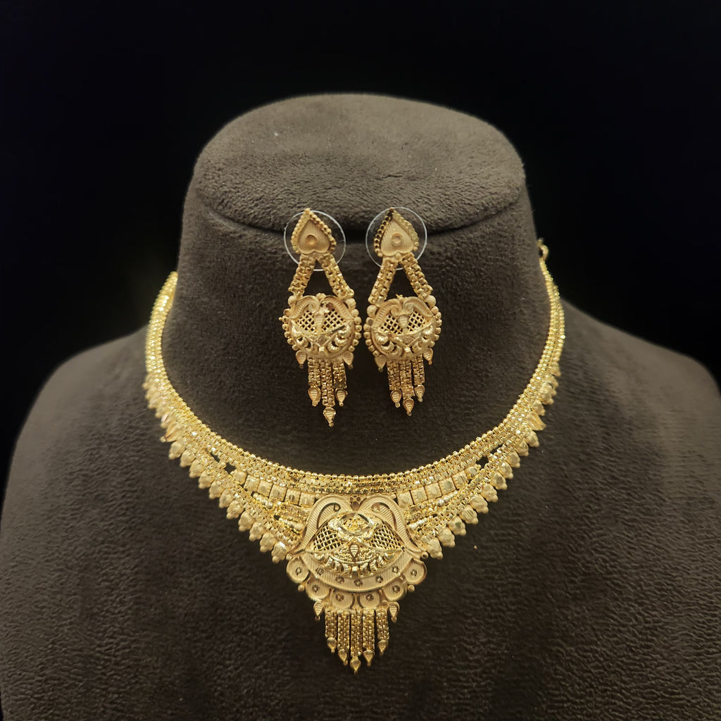 Forming Necklace