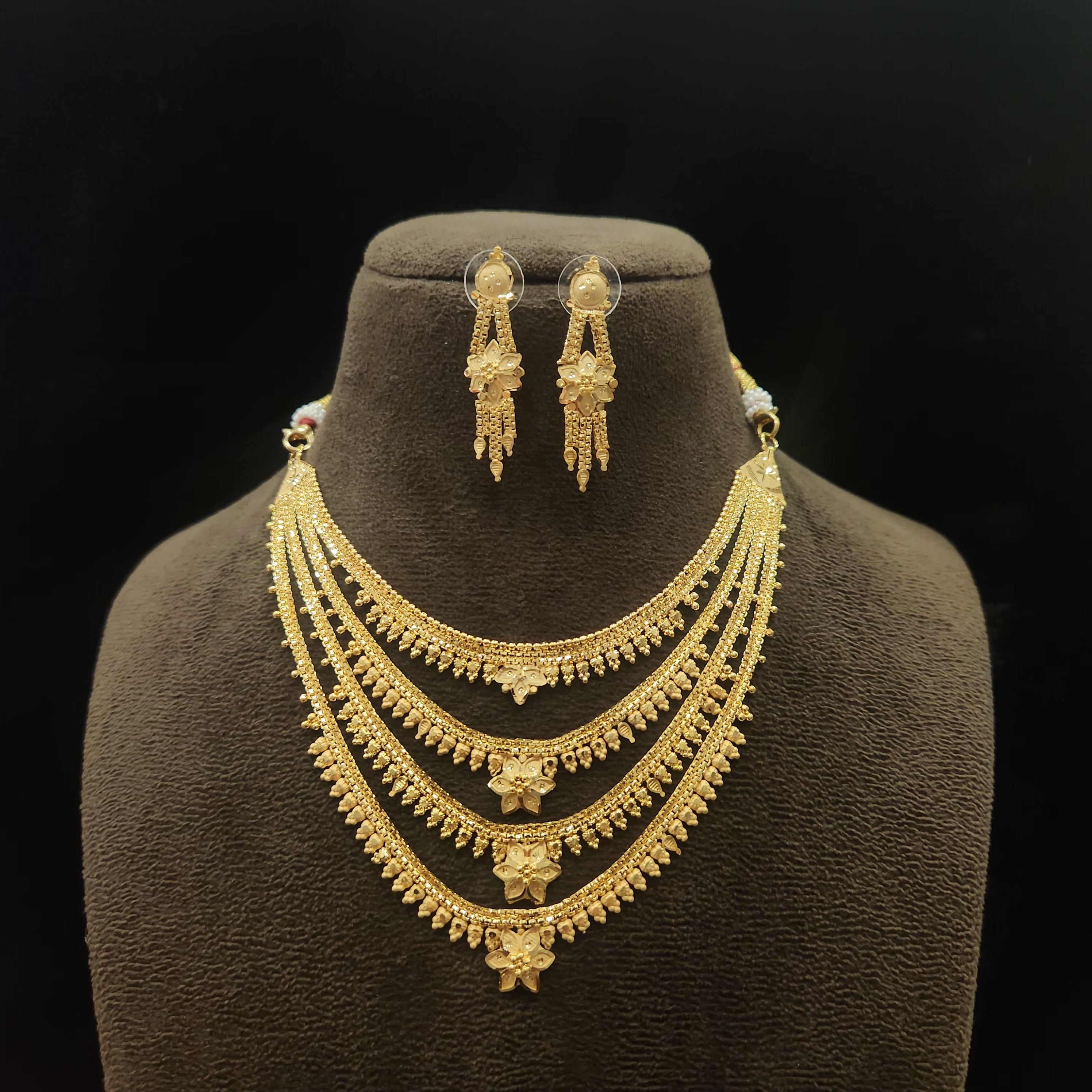 Forming Lehar Necklace