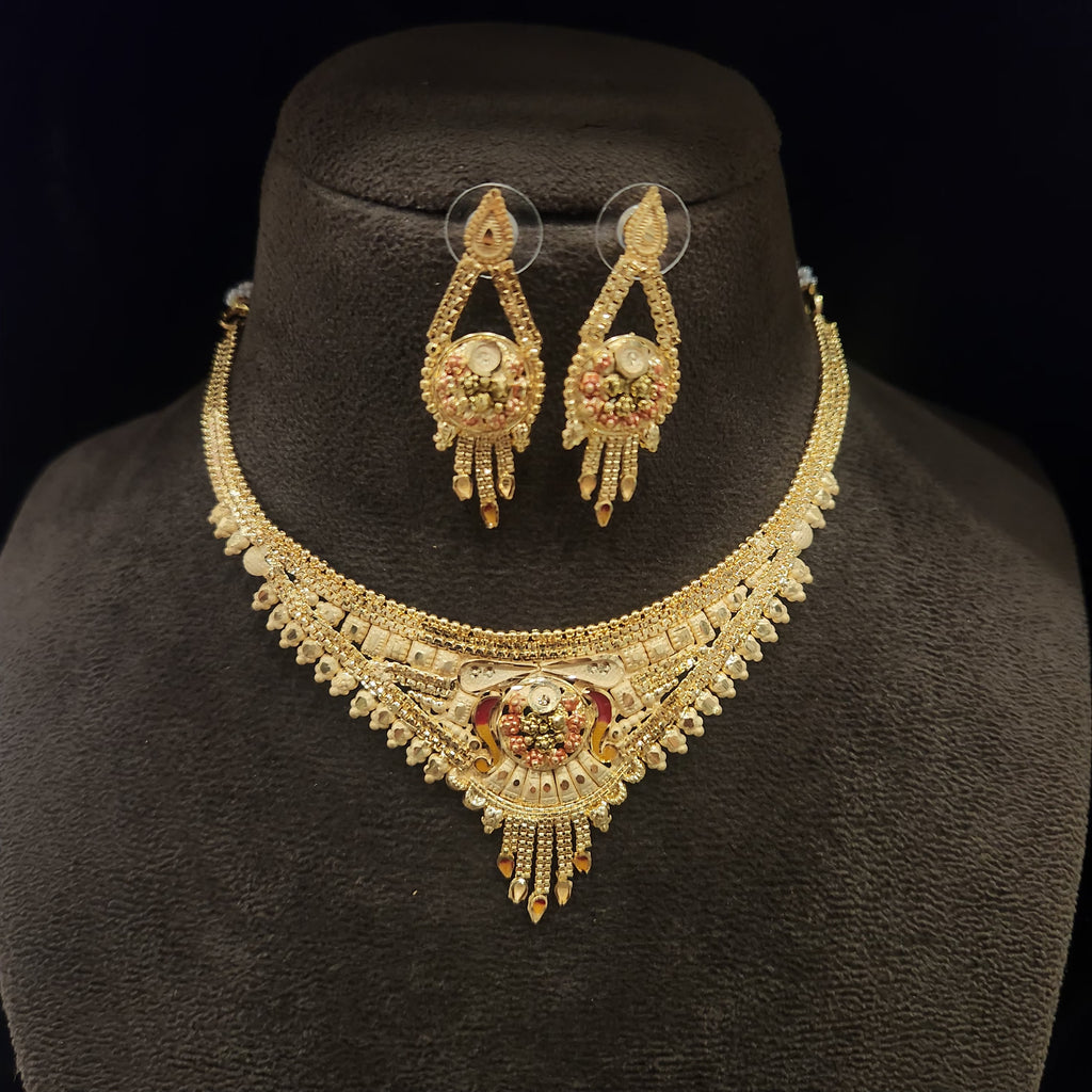 Forming Necklace