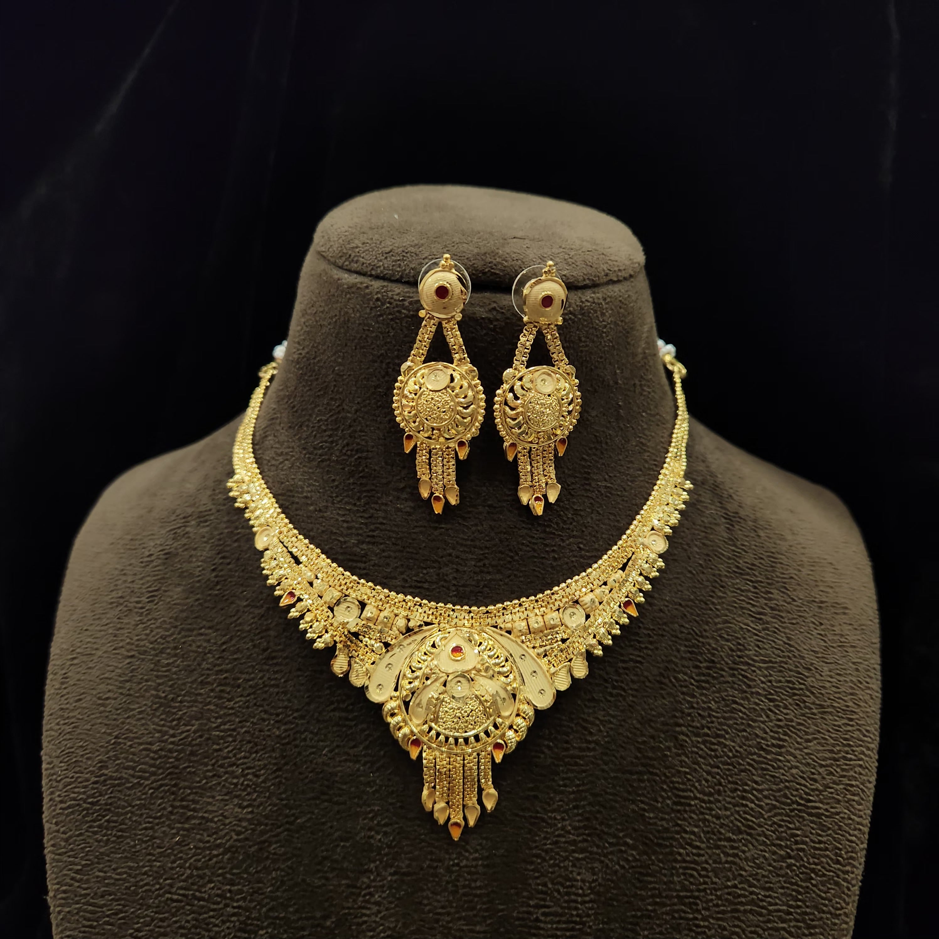 Forming Necklace
