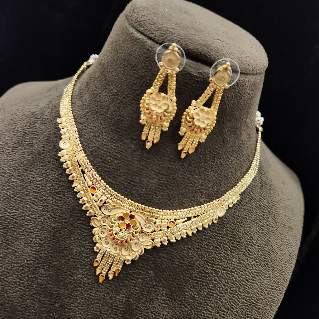 Forming Necklace