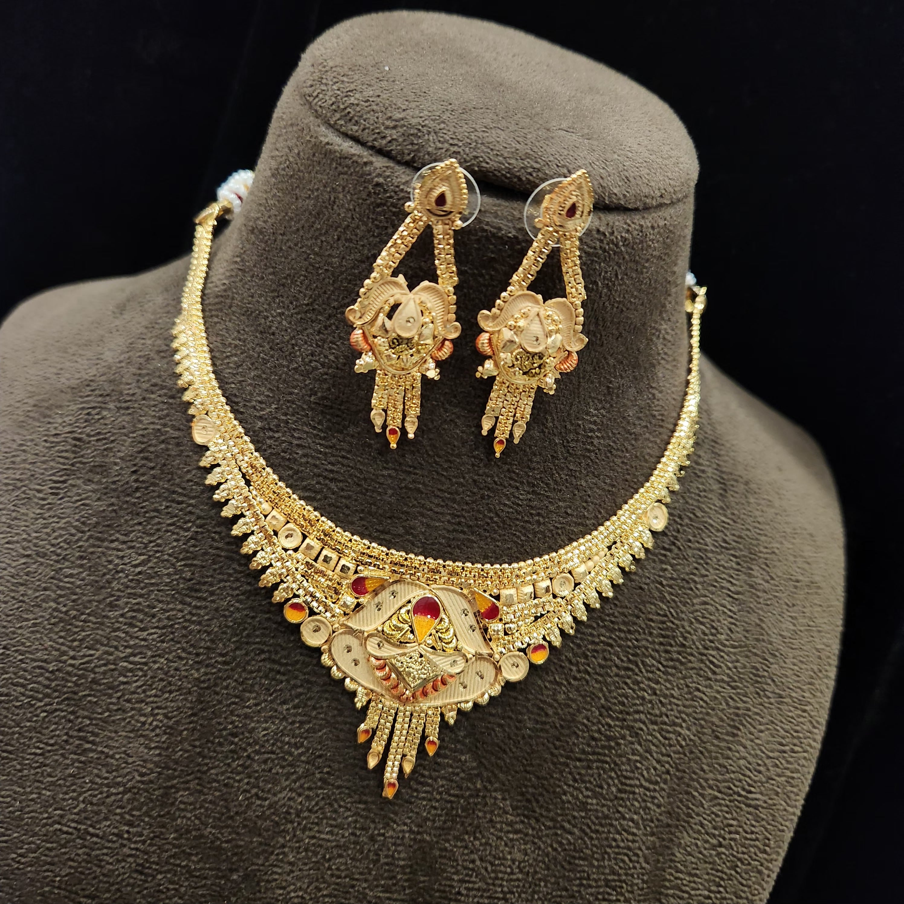 Forming Necklace