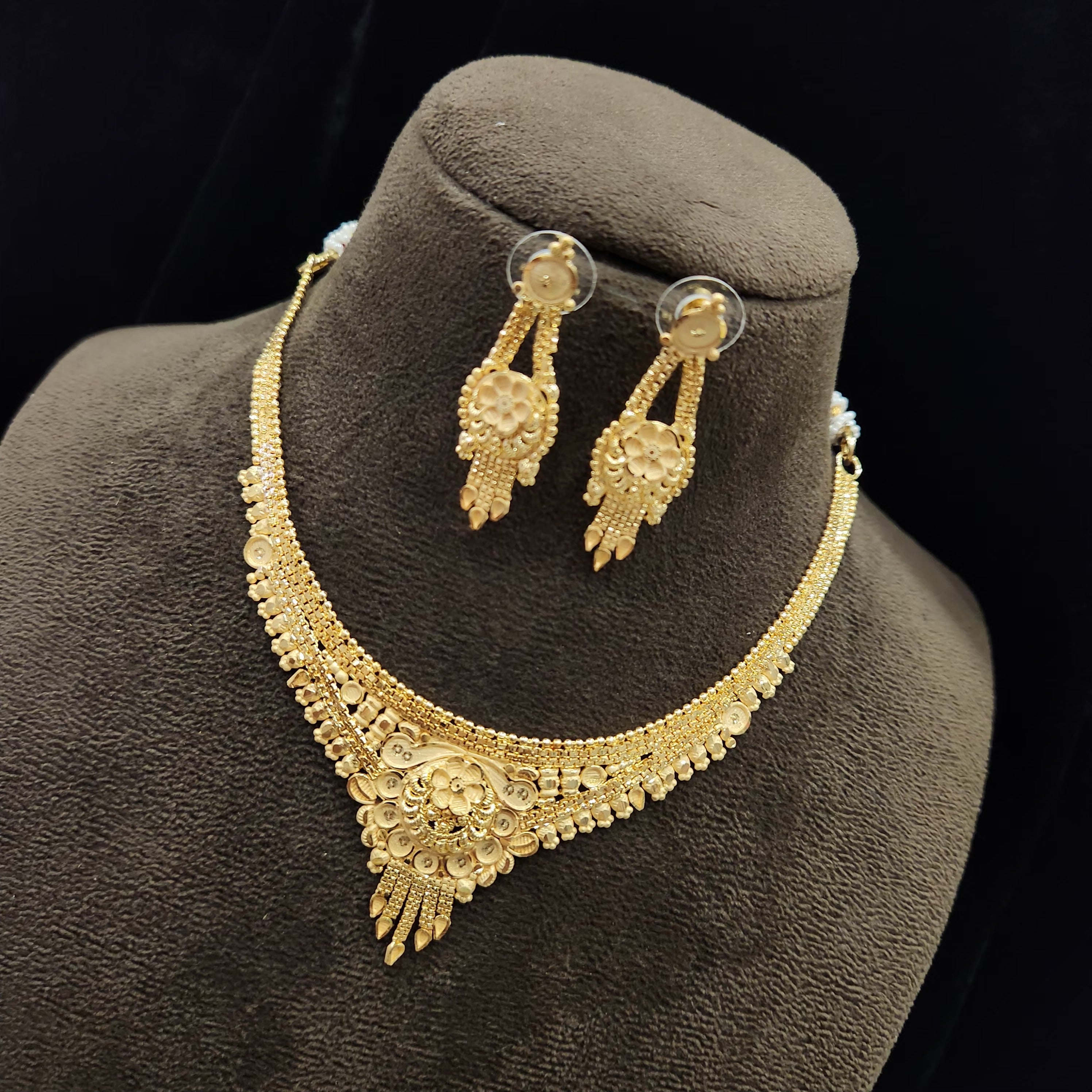 Forming Necklace