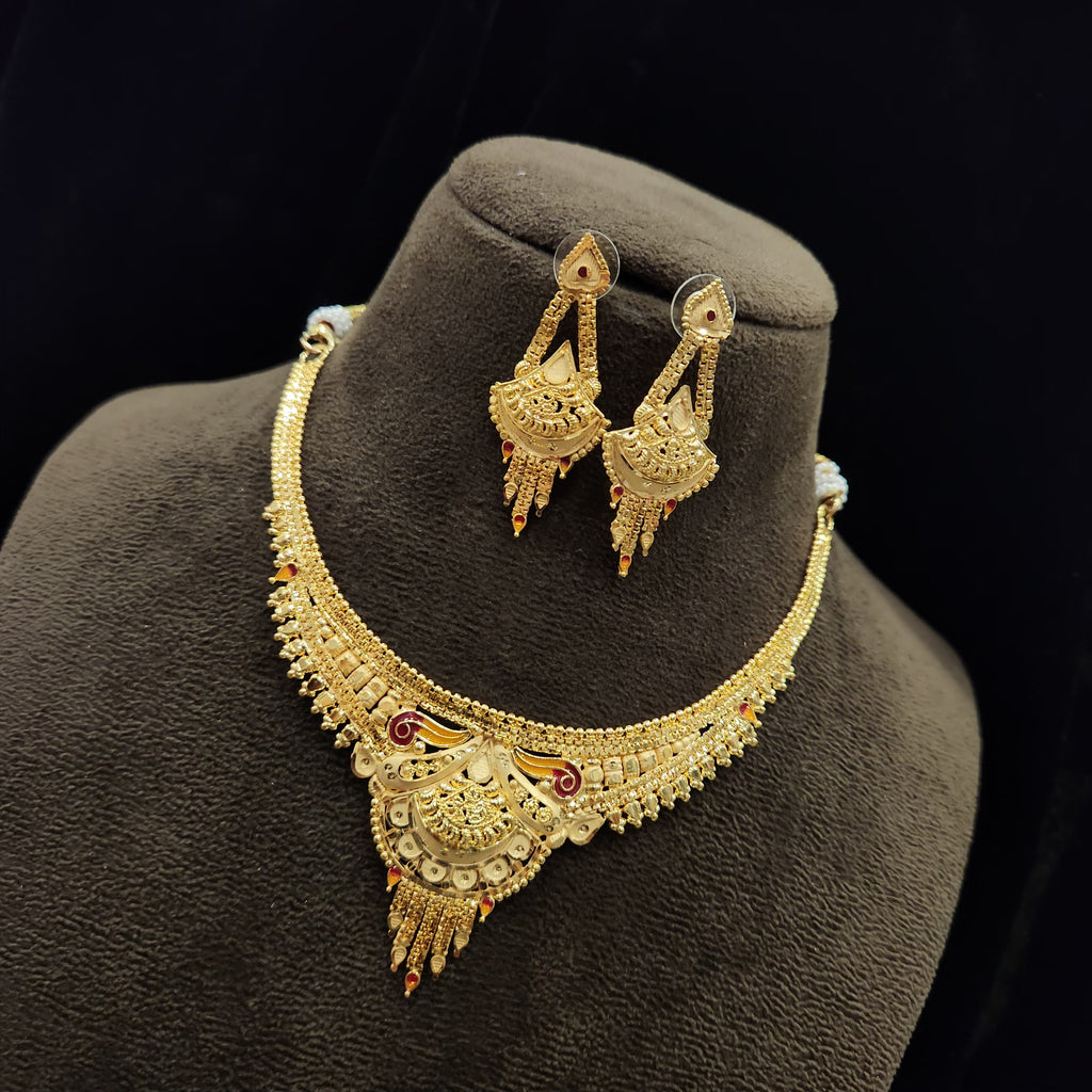 Forming Necklace