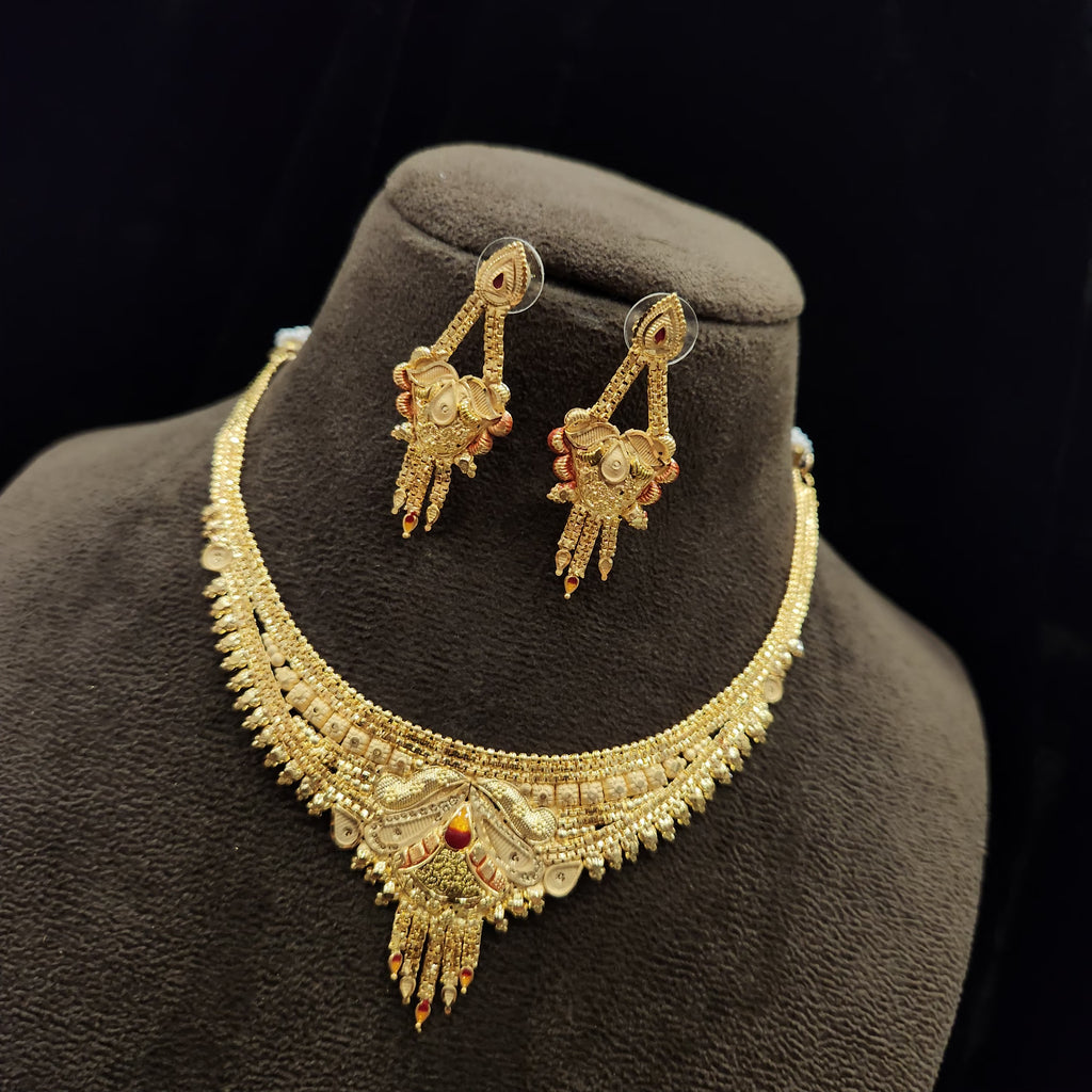 Forming Necklace