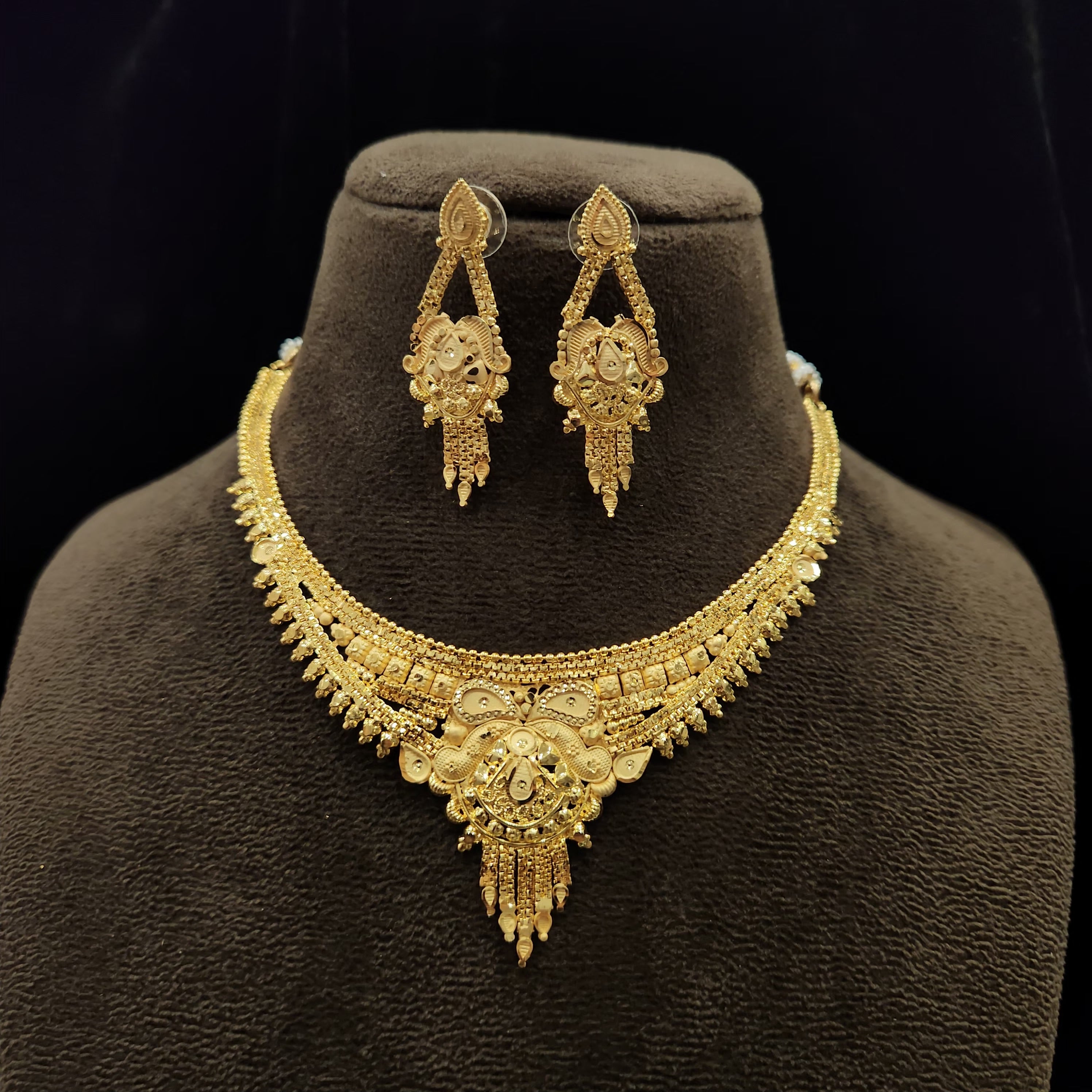 Forming Necklace