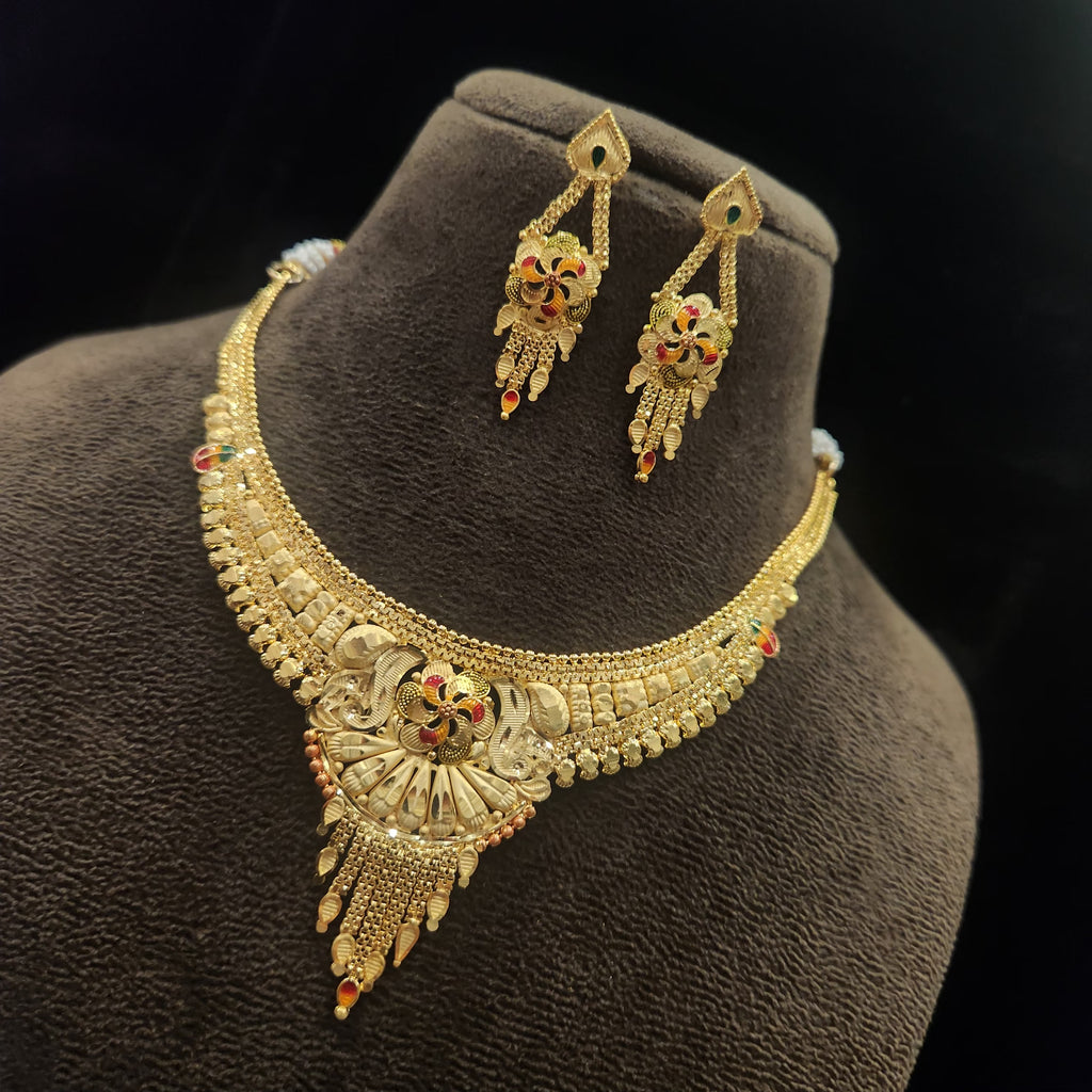 Forming Necklace