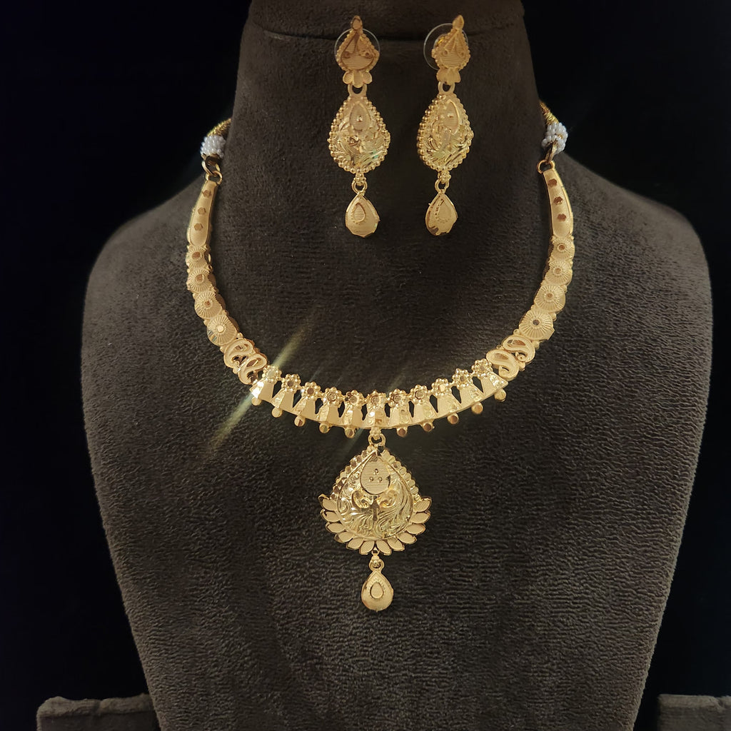 Forming Necklace