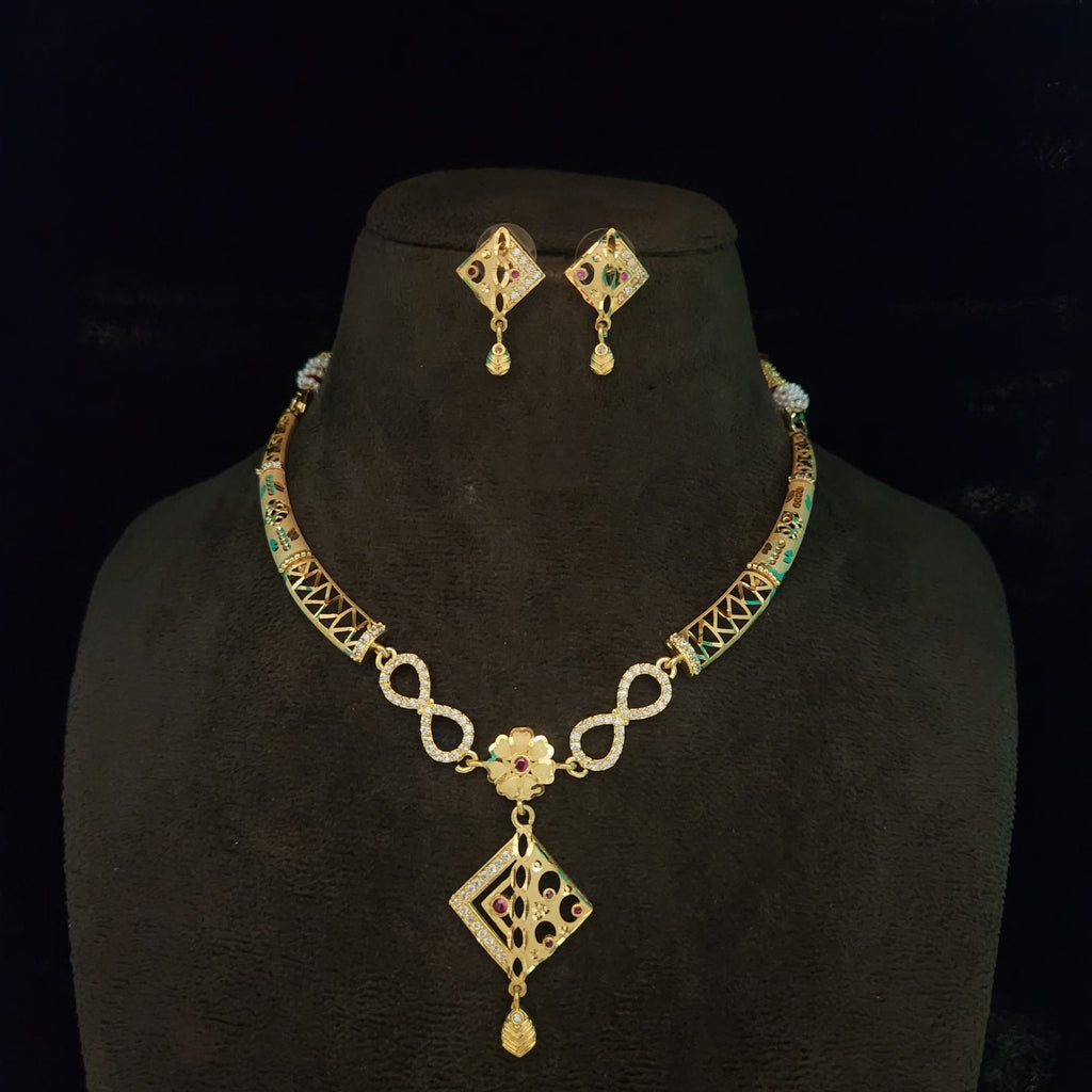 Forming Necklace