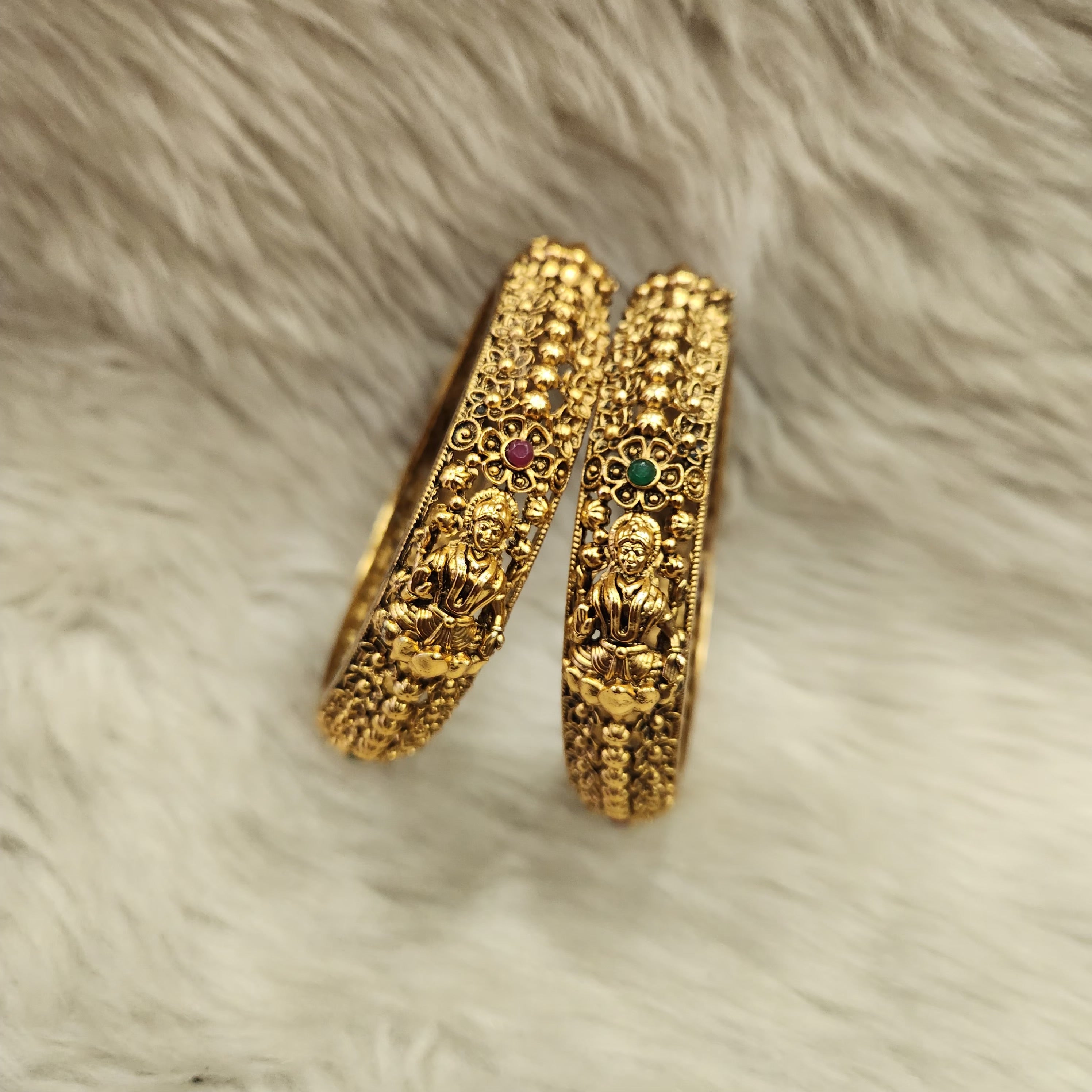 Mate Bangles