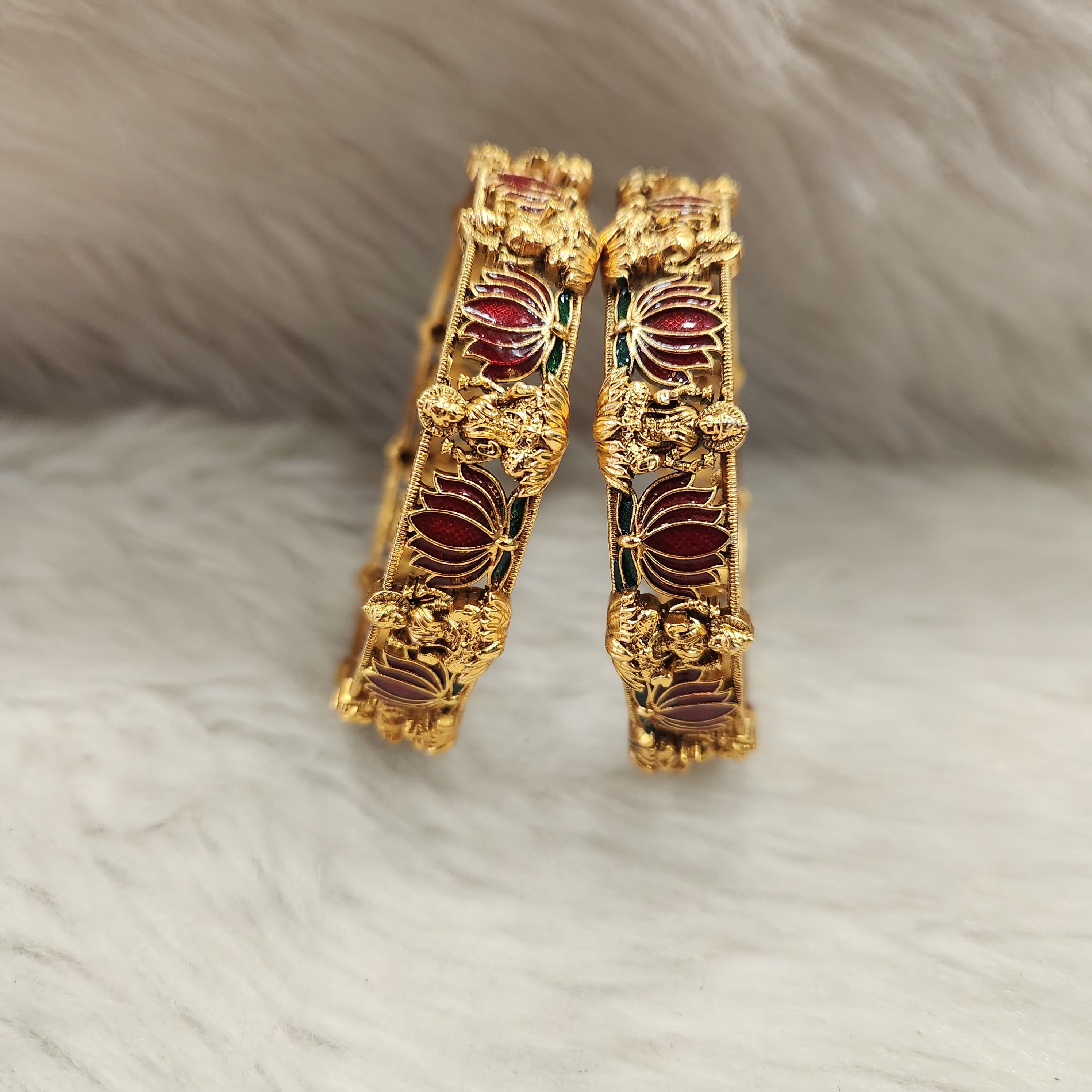 Mate Bangles