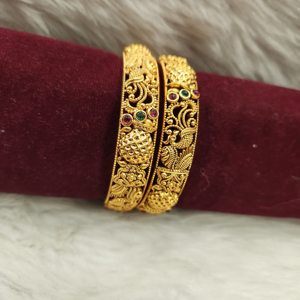 Mate Bangles