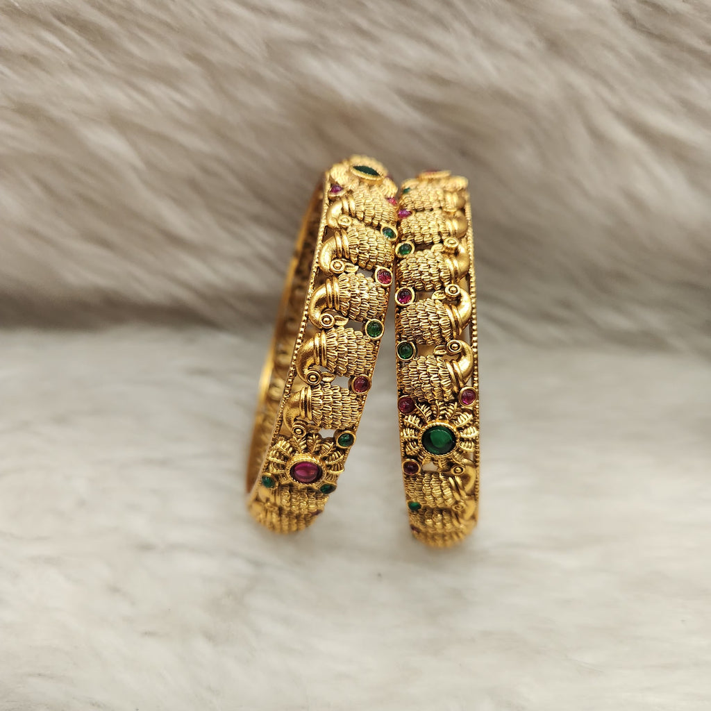 Mate Bangles