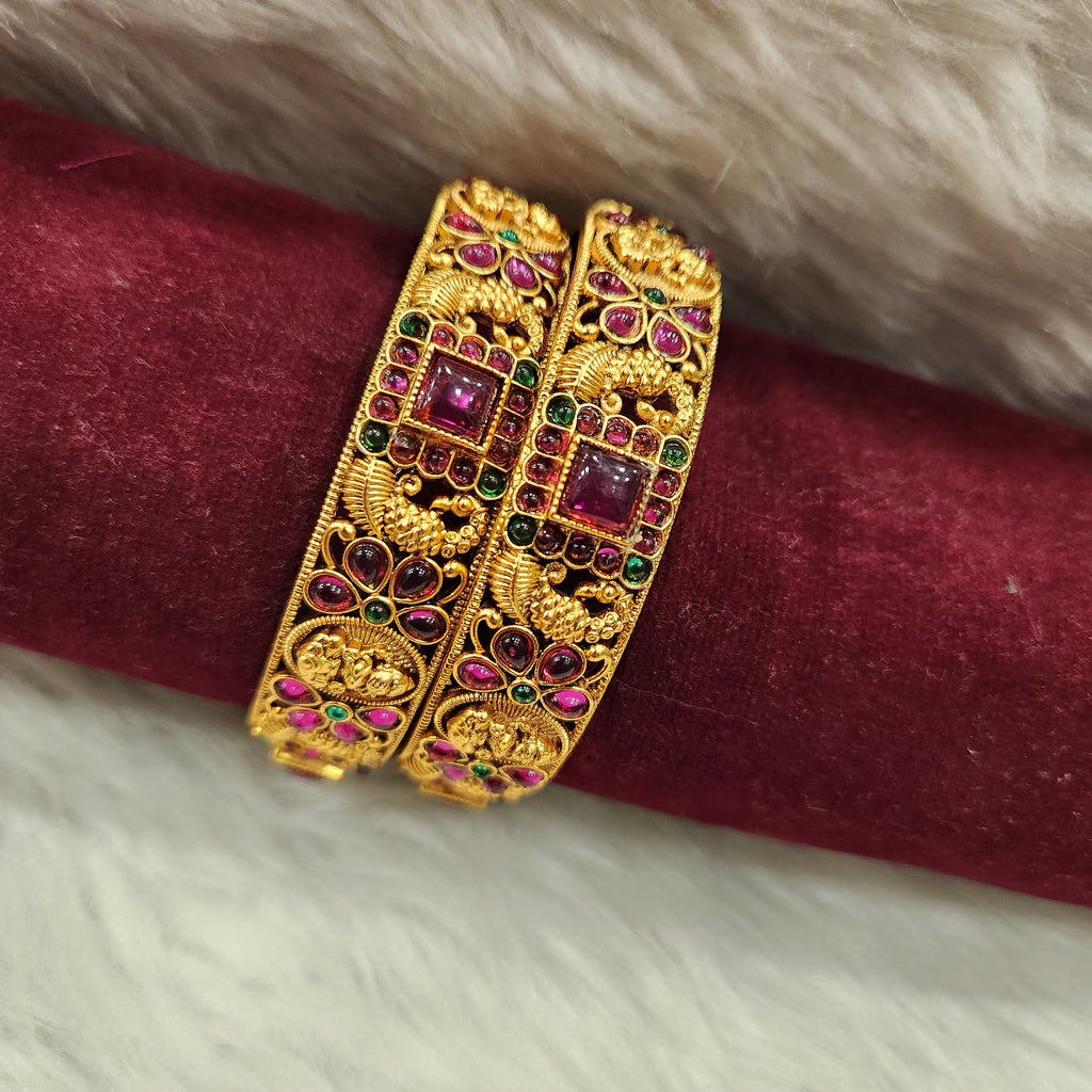 Mate Bangles