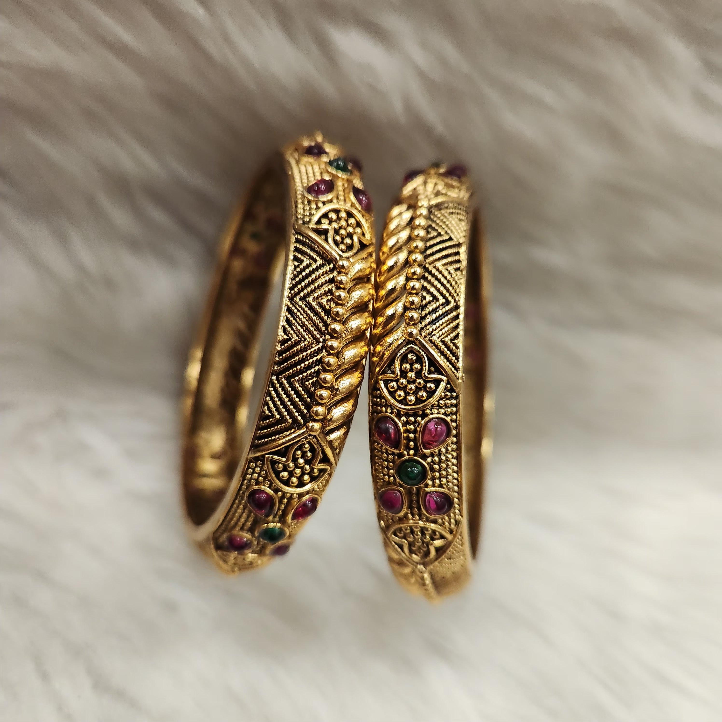 Mate Bangles
