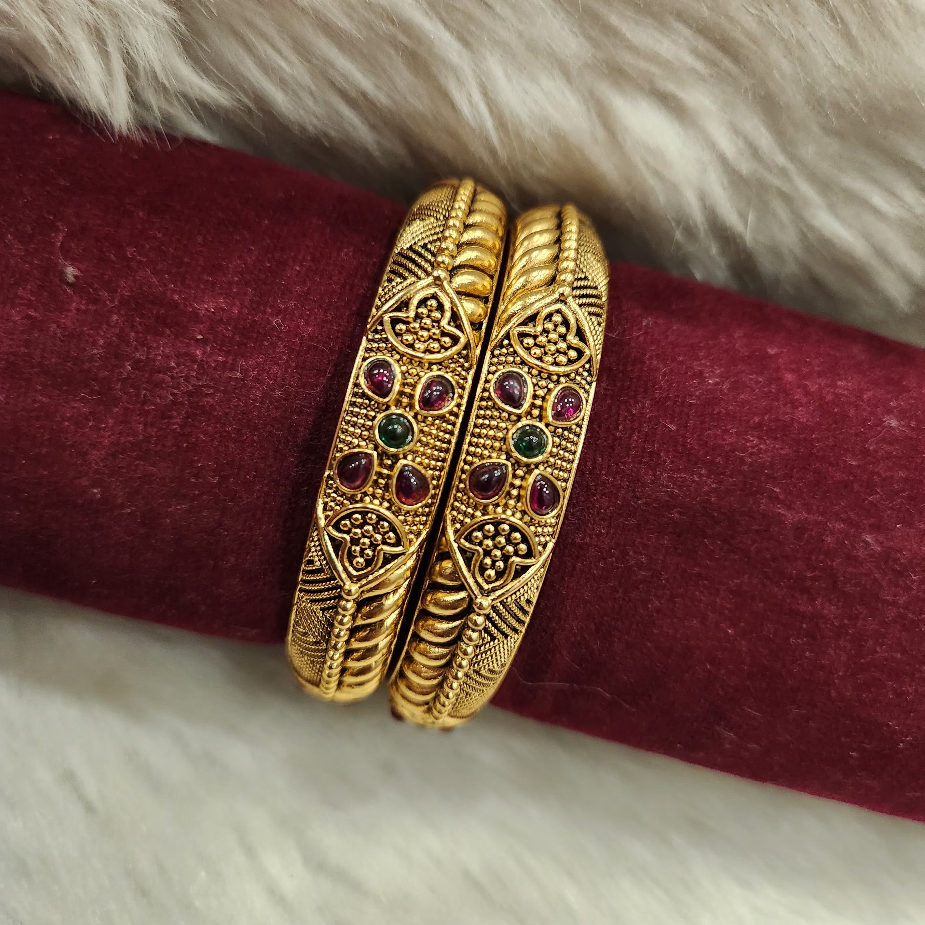 Mate Bangles