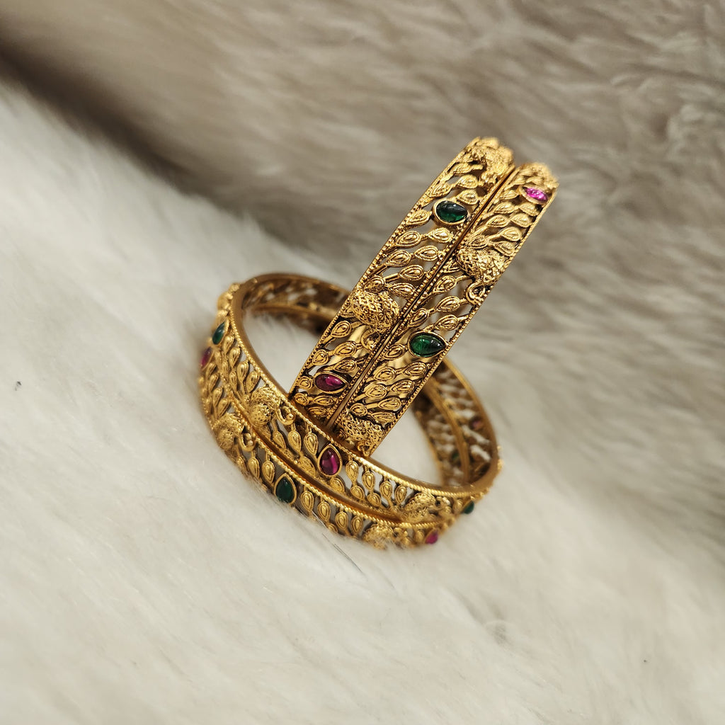 Mate Bangles
