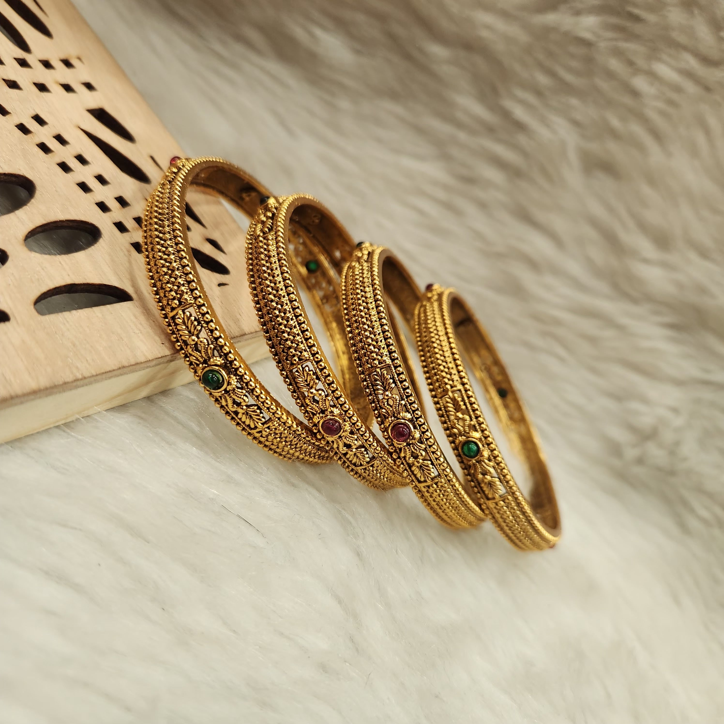 Mate Bangles