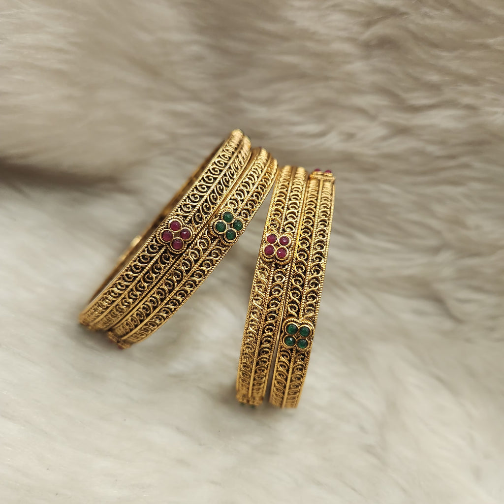 mate Bangles