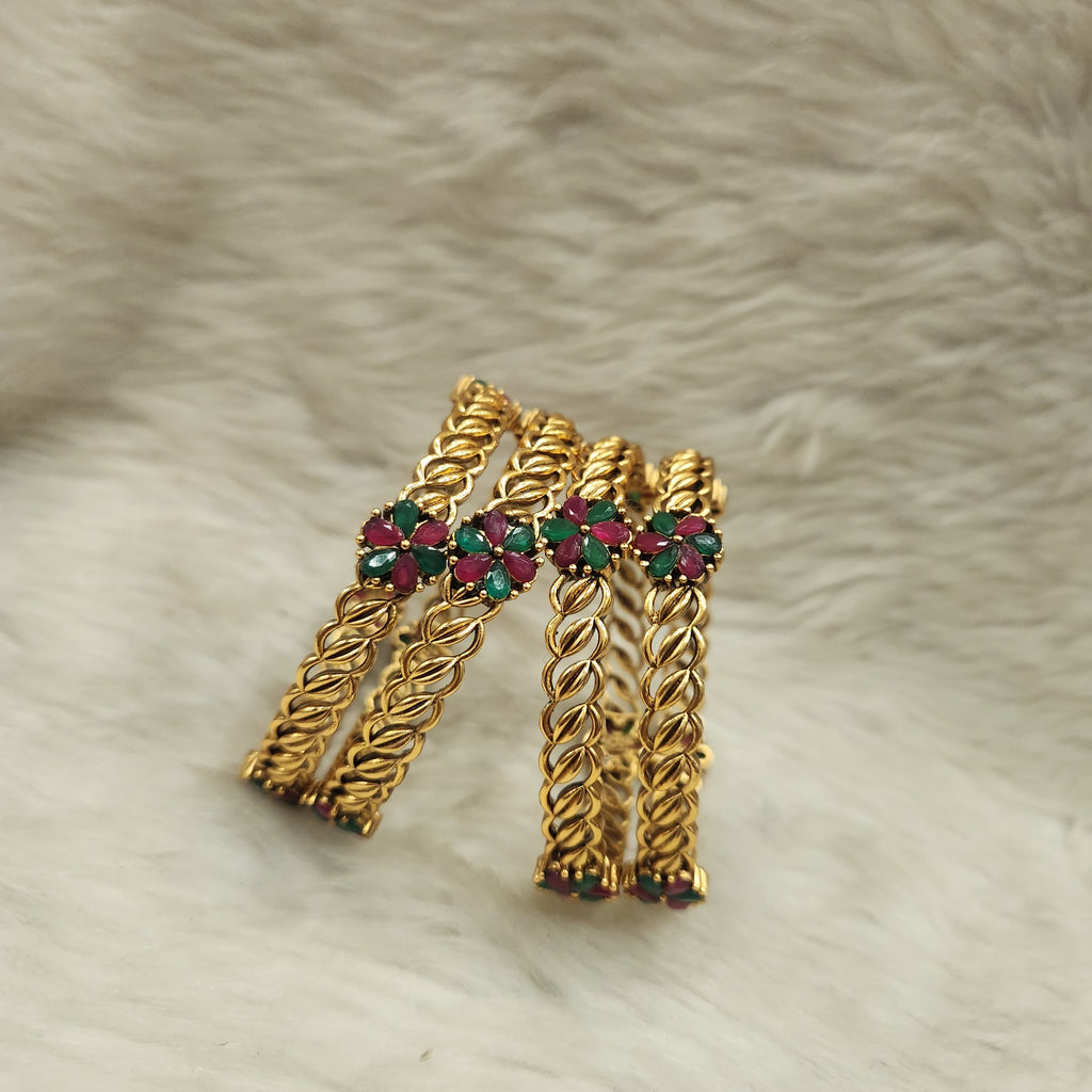 mate bangles