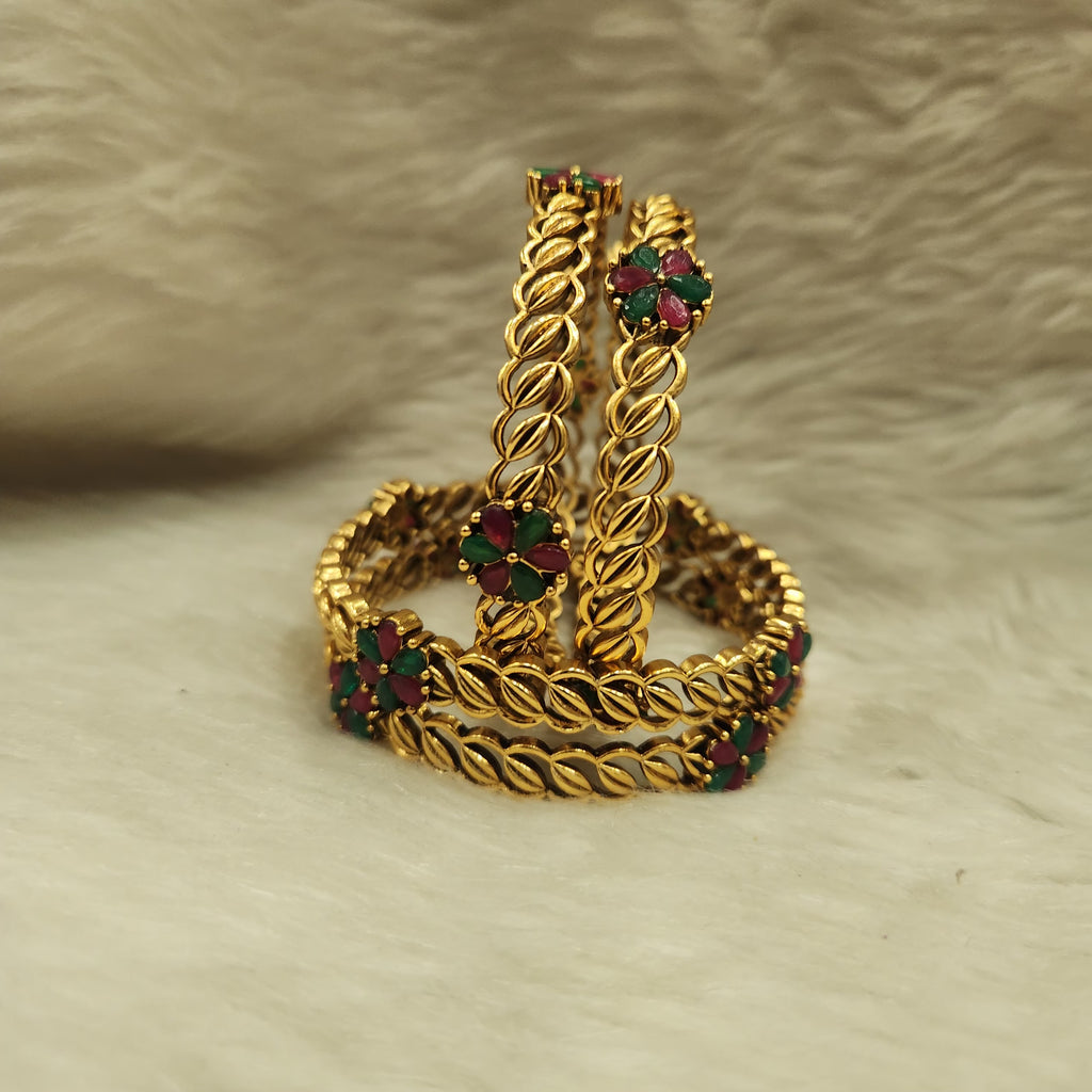 mate bangles