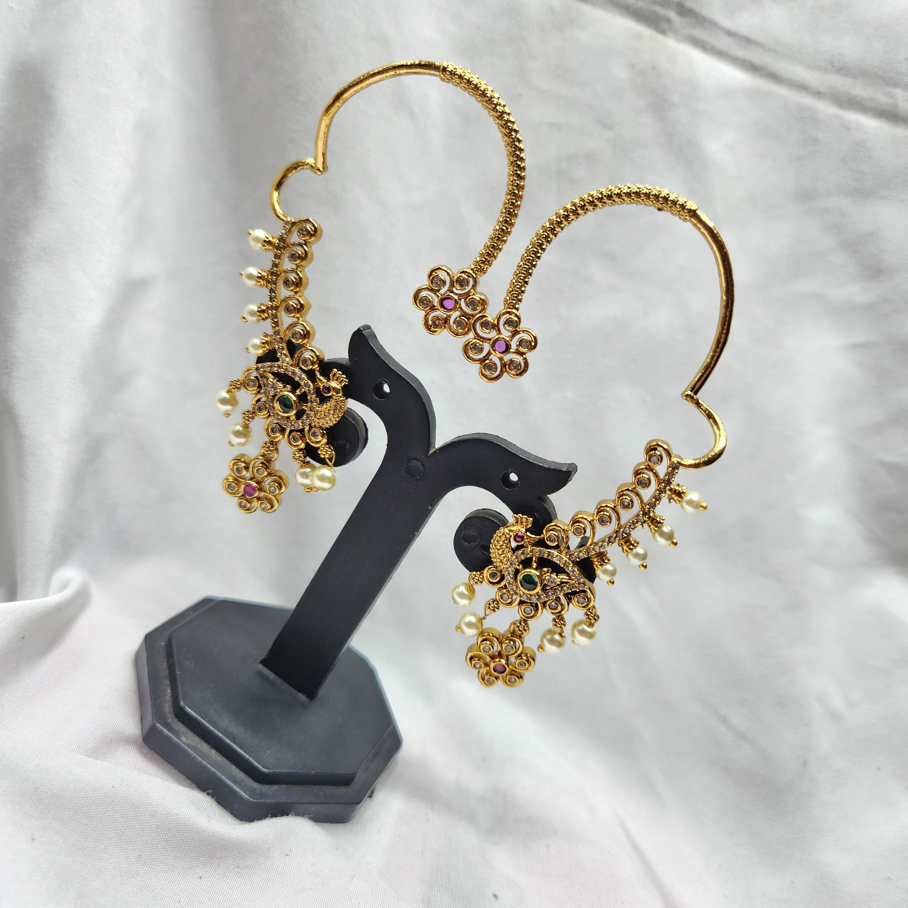 Cz earcup
