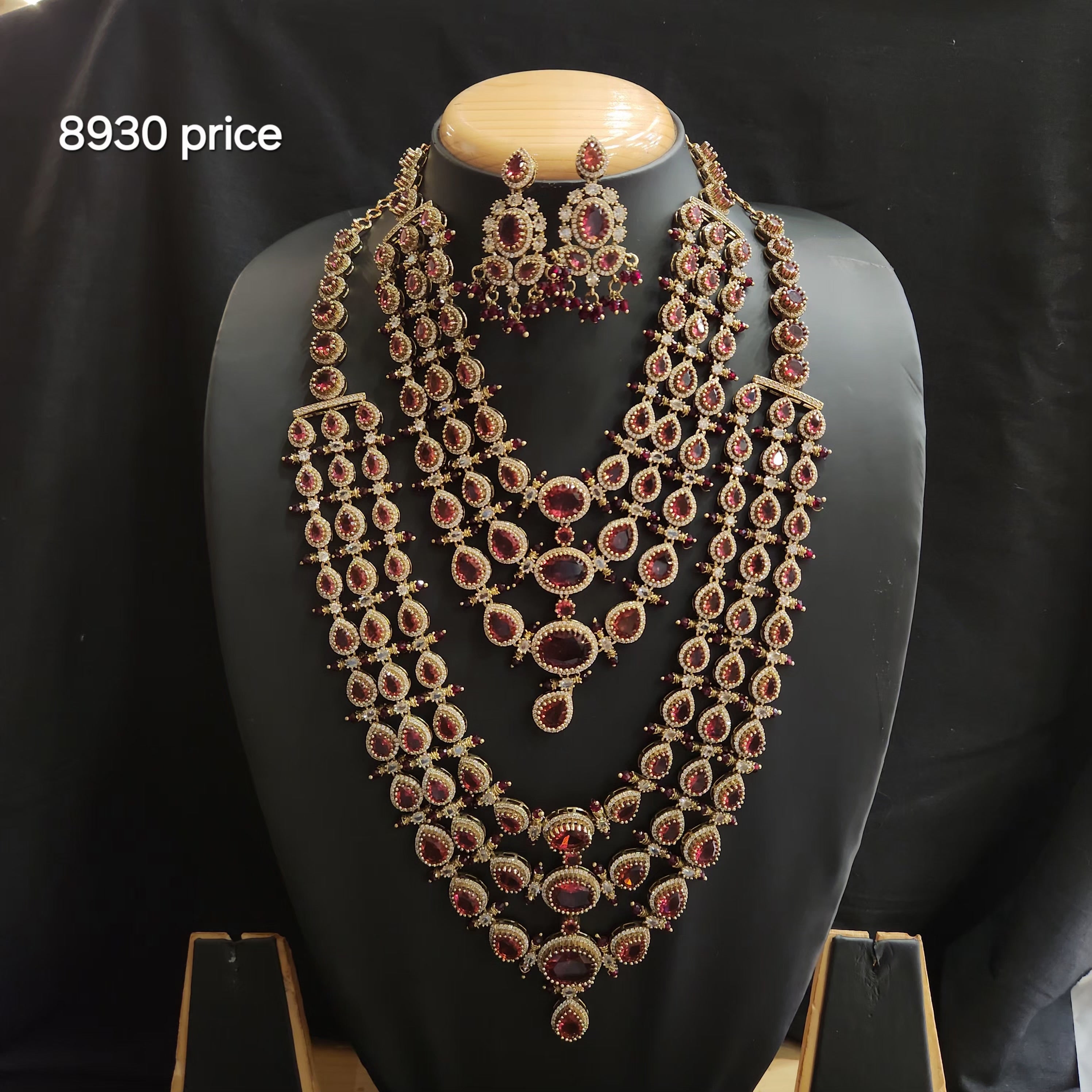 Cz Victoria necklace set
