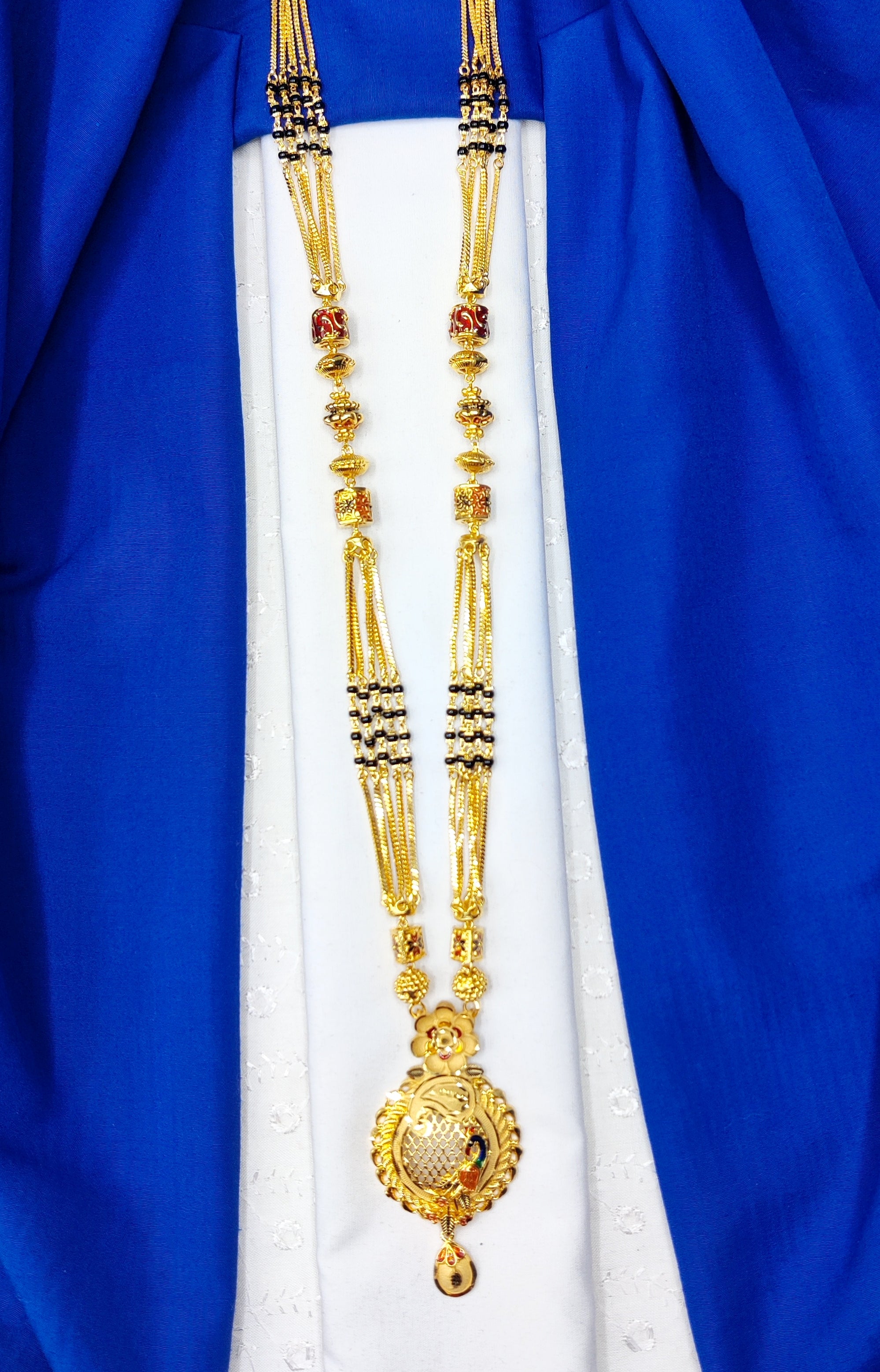 Forming fancy mangalsutra