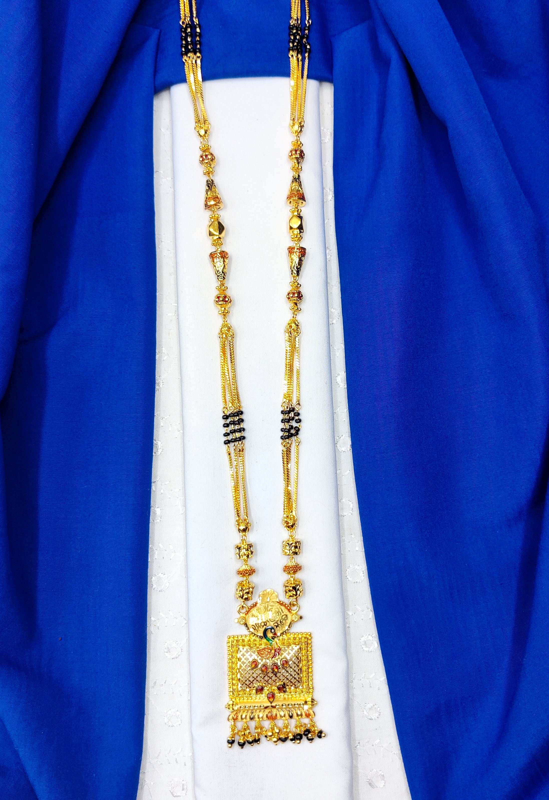 Forming fancy mangalsutra
