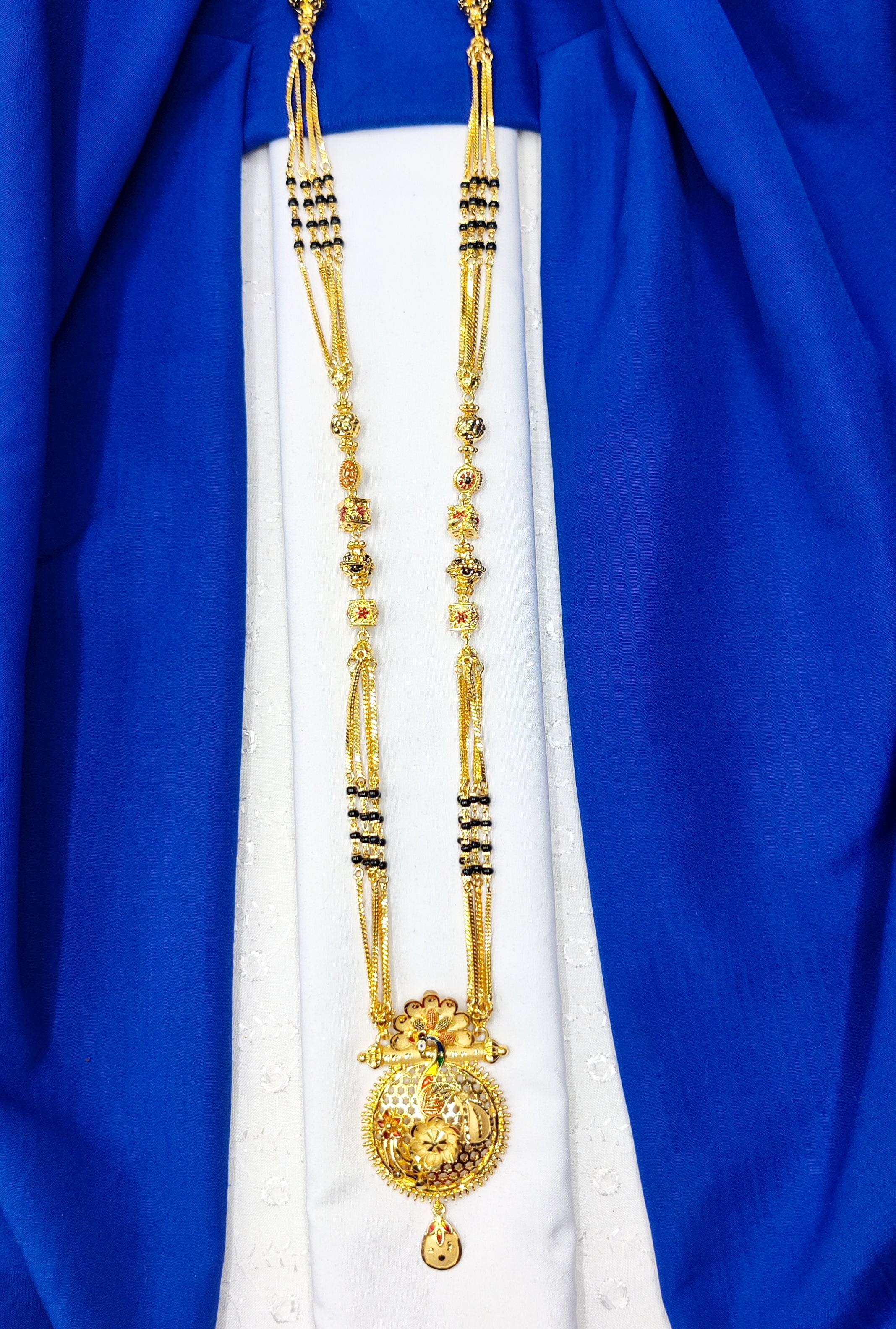 Forming fancy mangalsutra