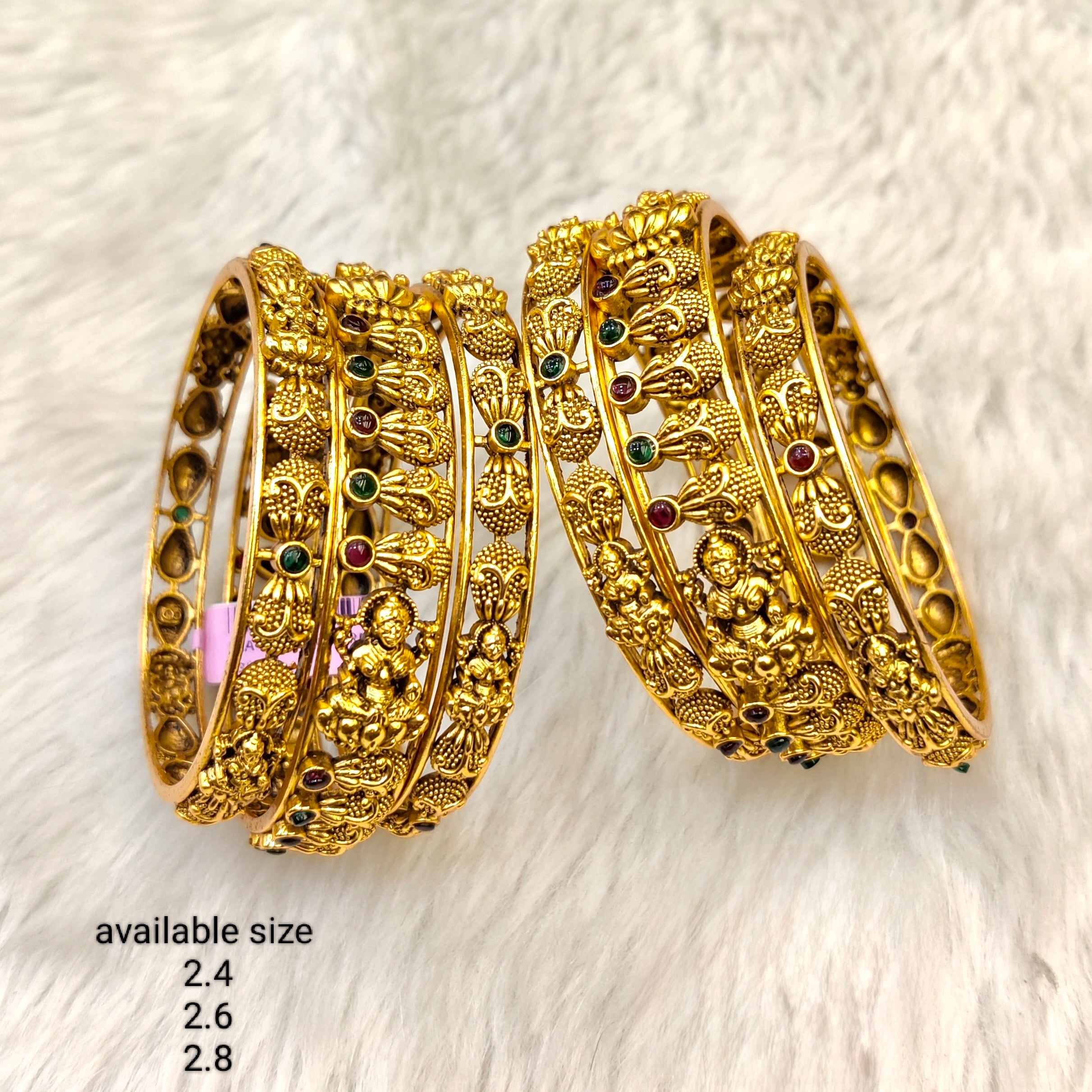 Mate bangles