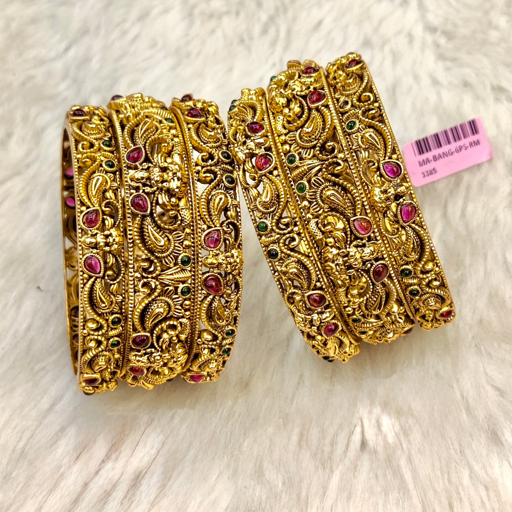 Mate bangles