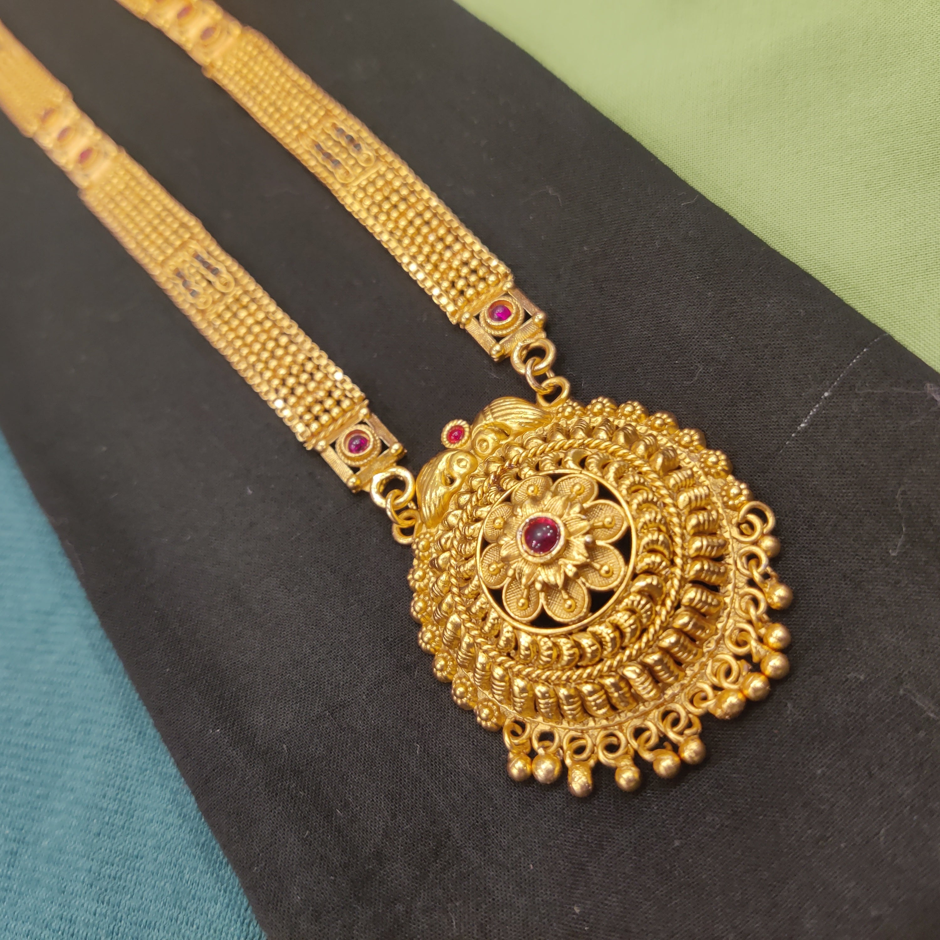 Mate Patti mangalsutra