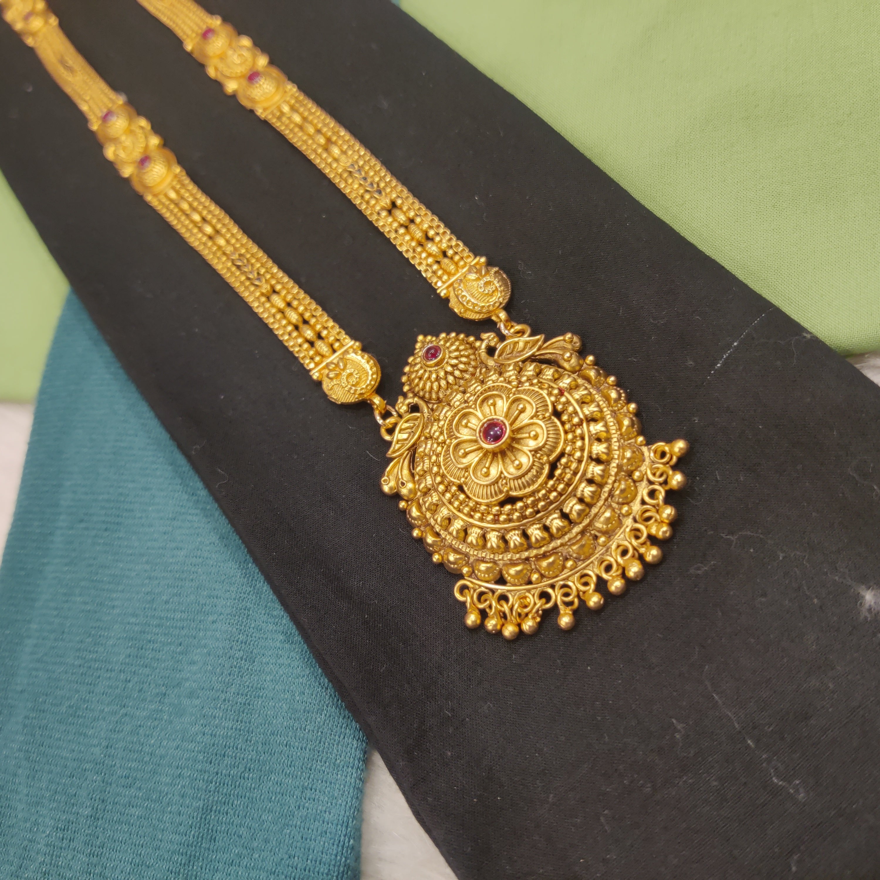 Mate Patti mangalsutra