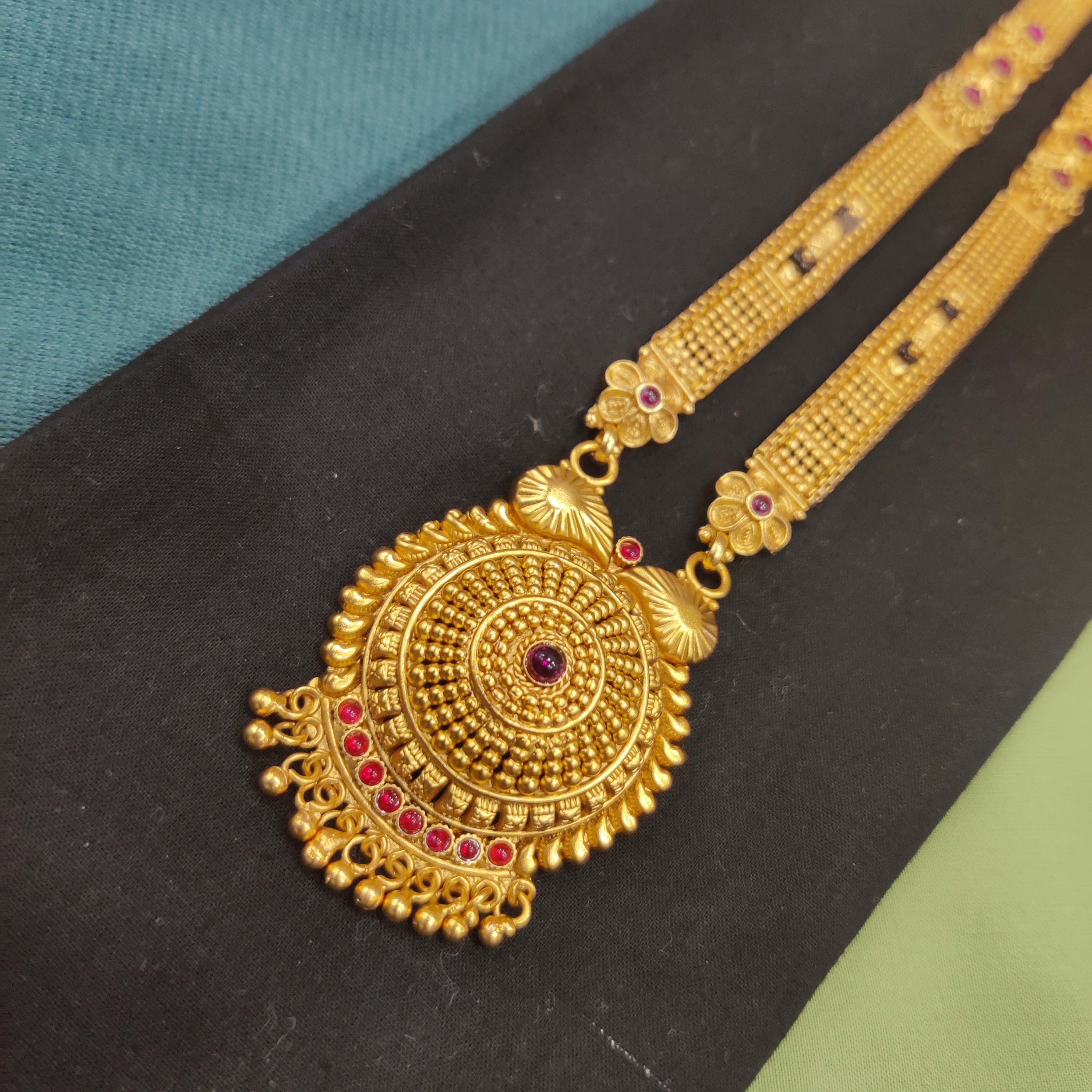 Mate Patti mangalsutra
