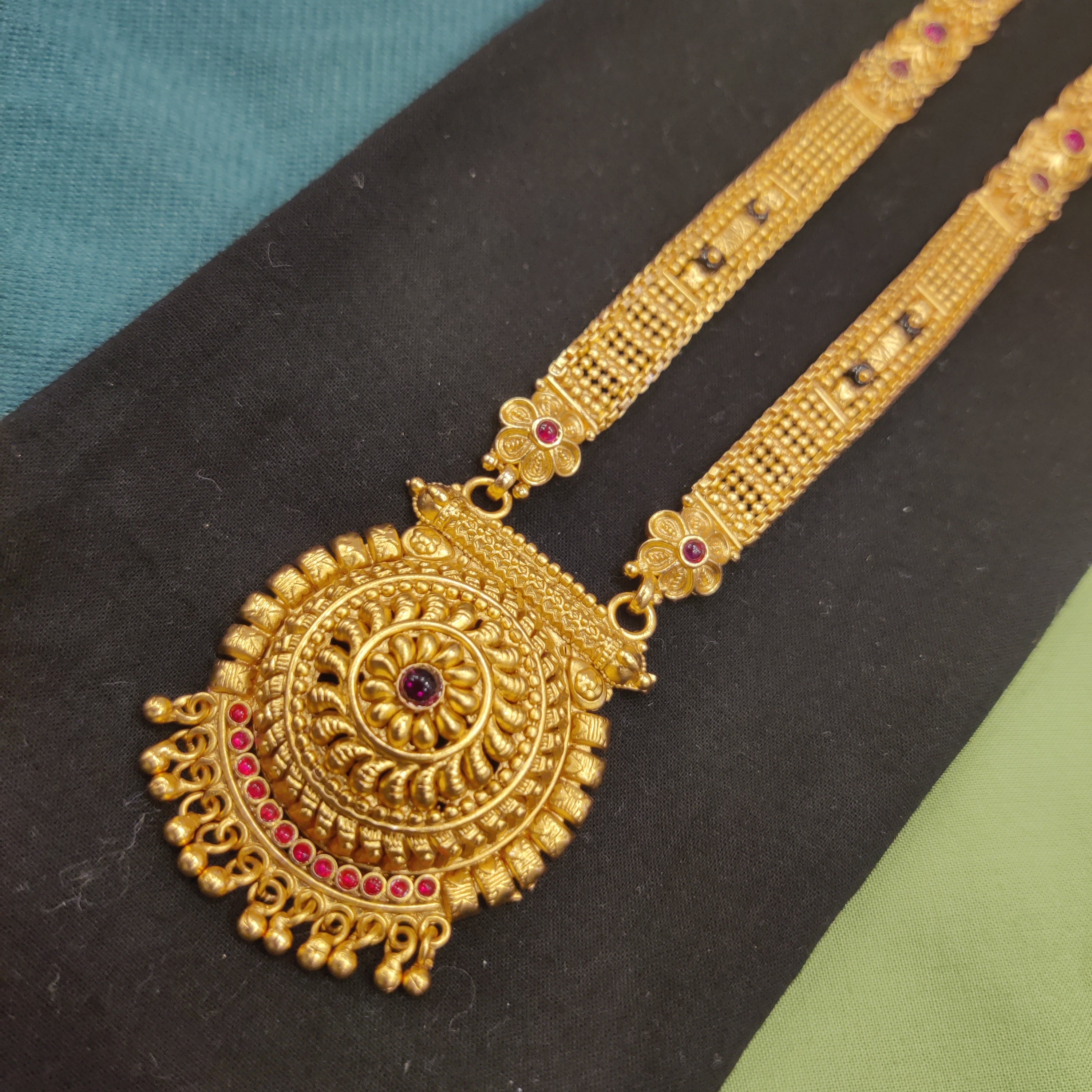 Mate Patti mangalsutra