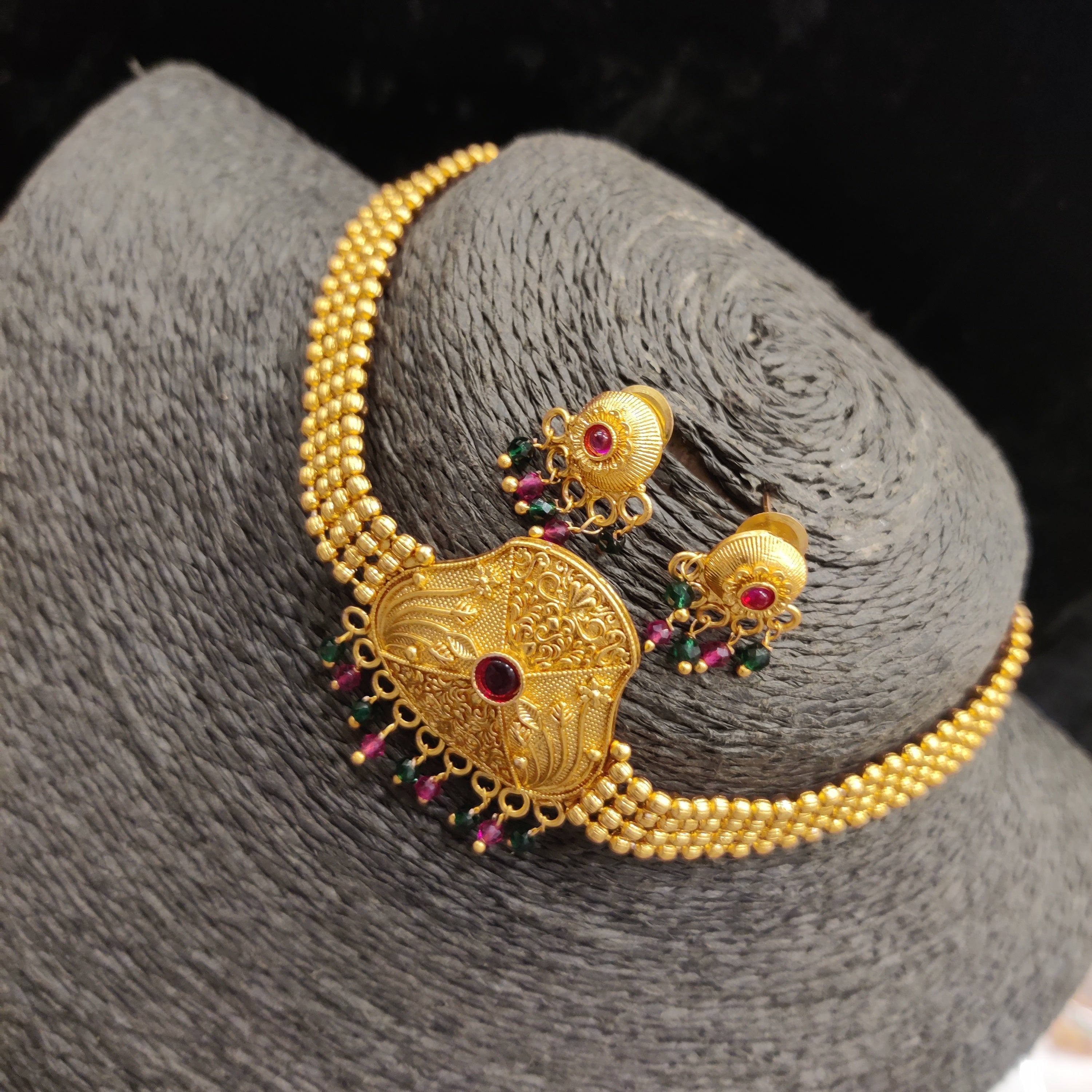 Mate Choker