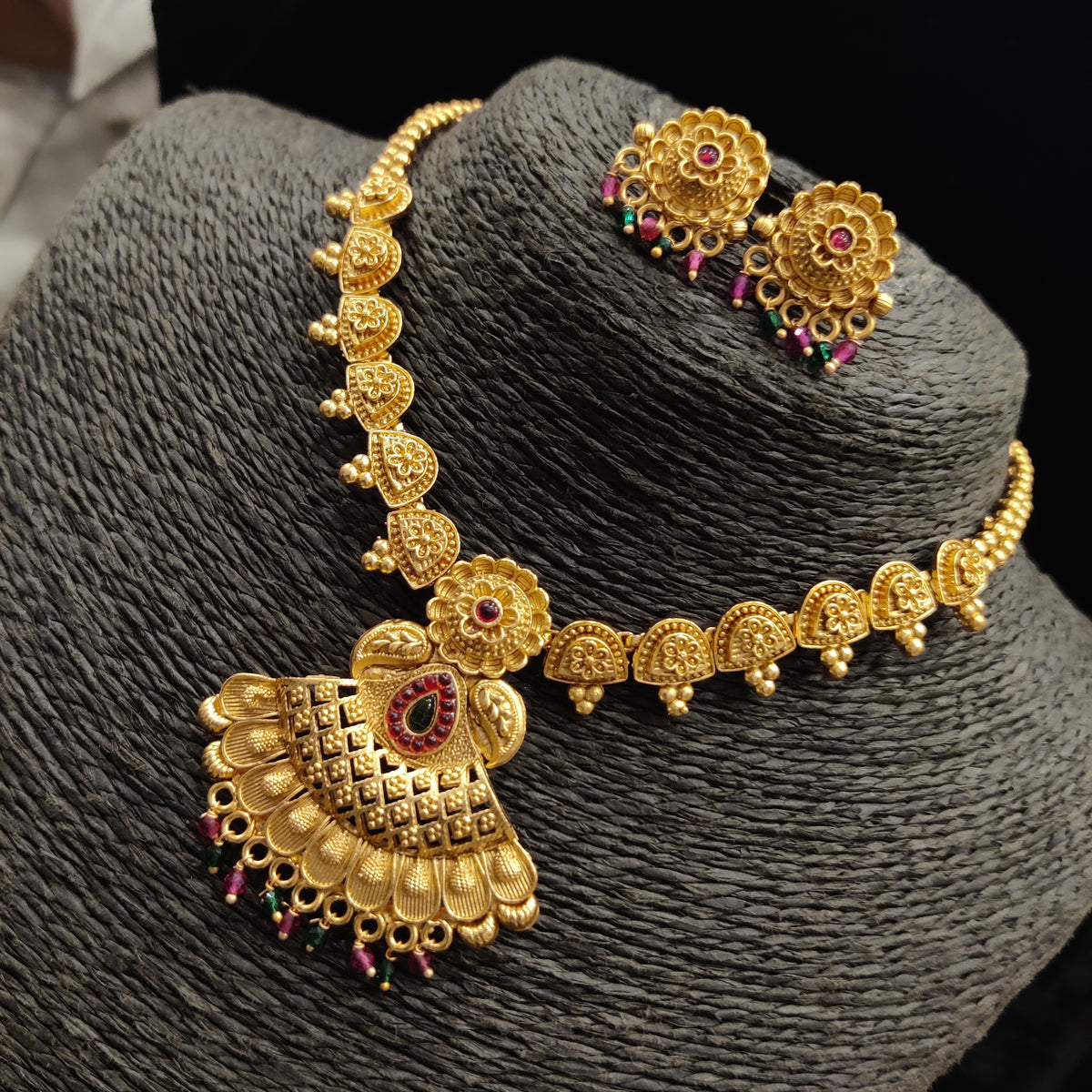 Mate Necklace