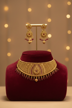Celebrity choker set
