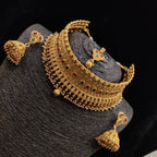 Celebrity choker set