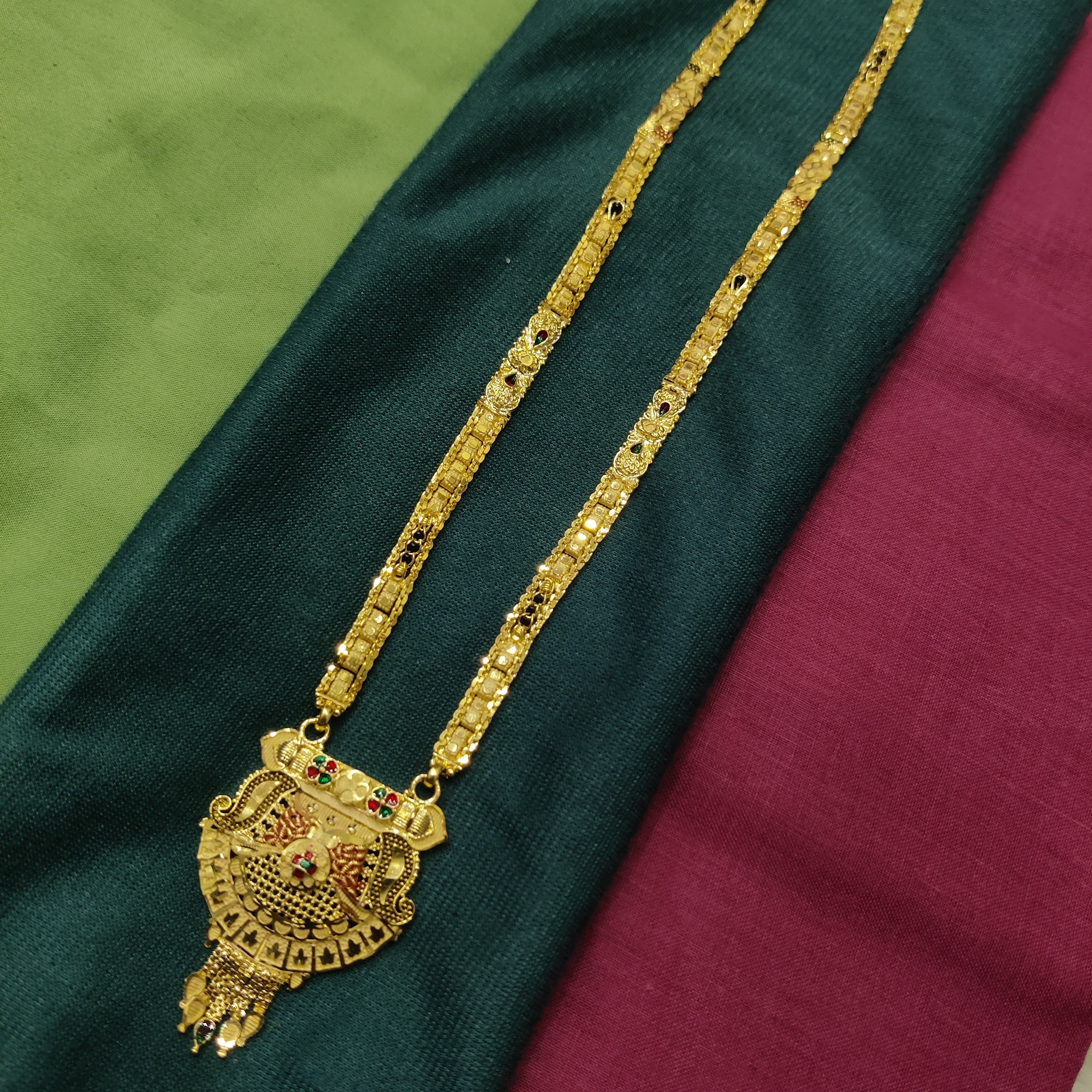 Forming Mangalsutra