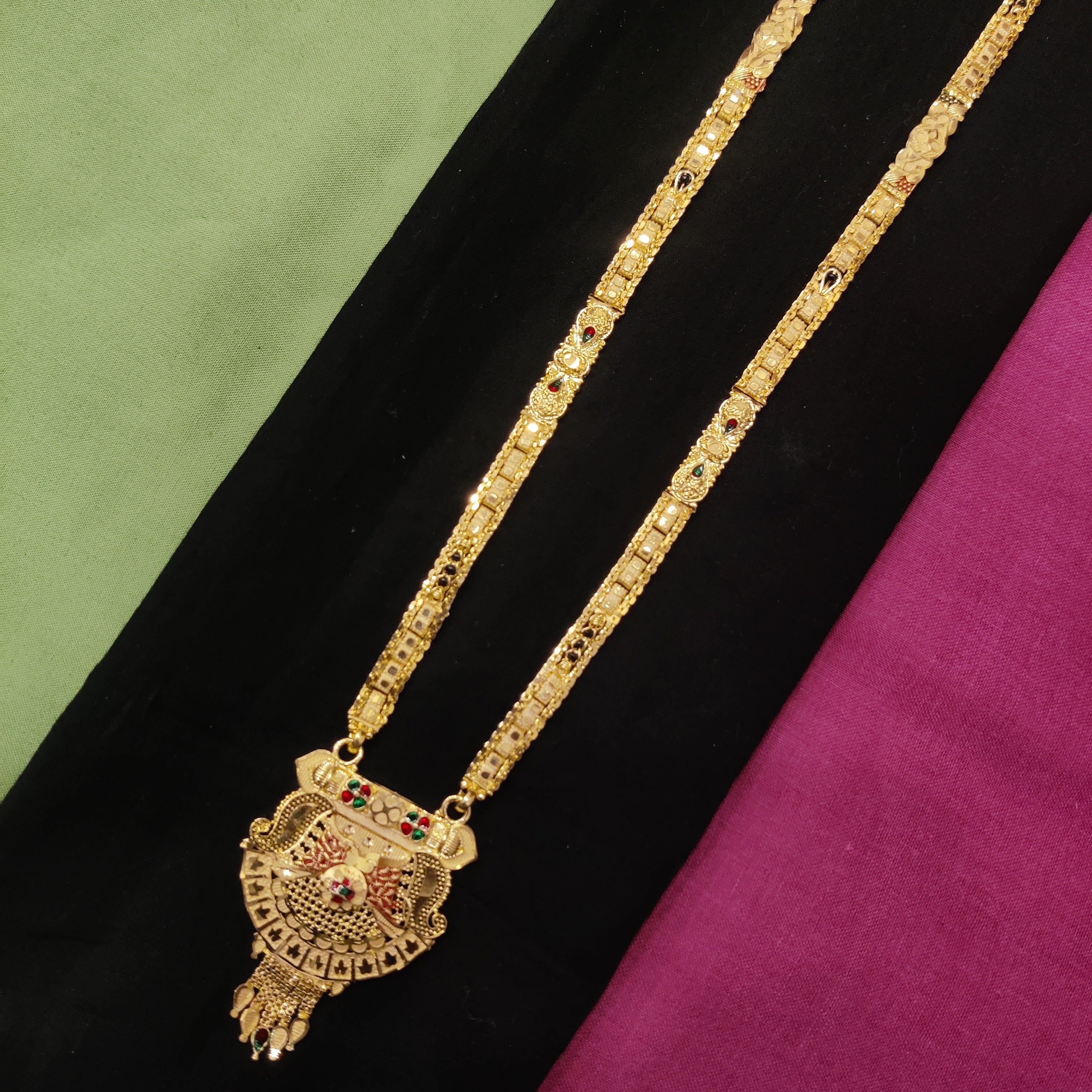 Forming Mangalsutra