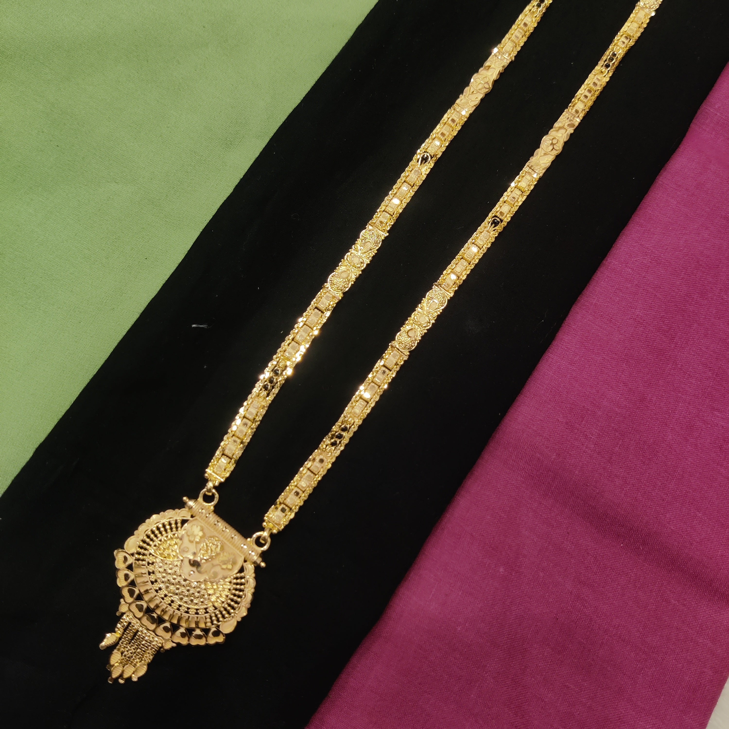 Forming Necklace