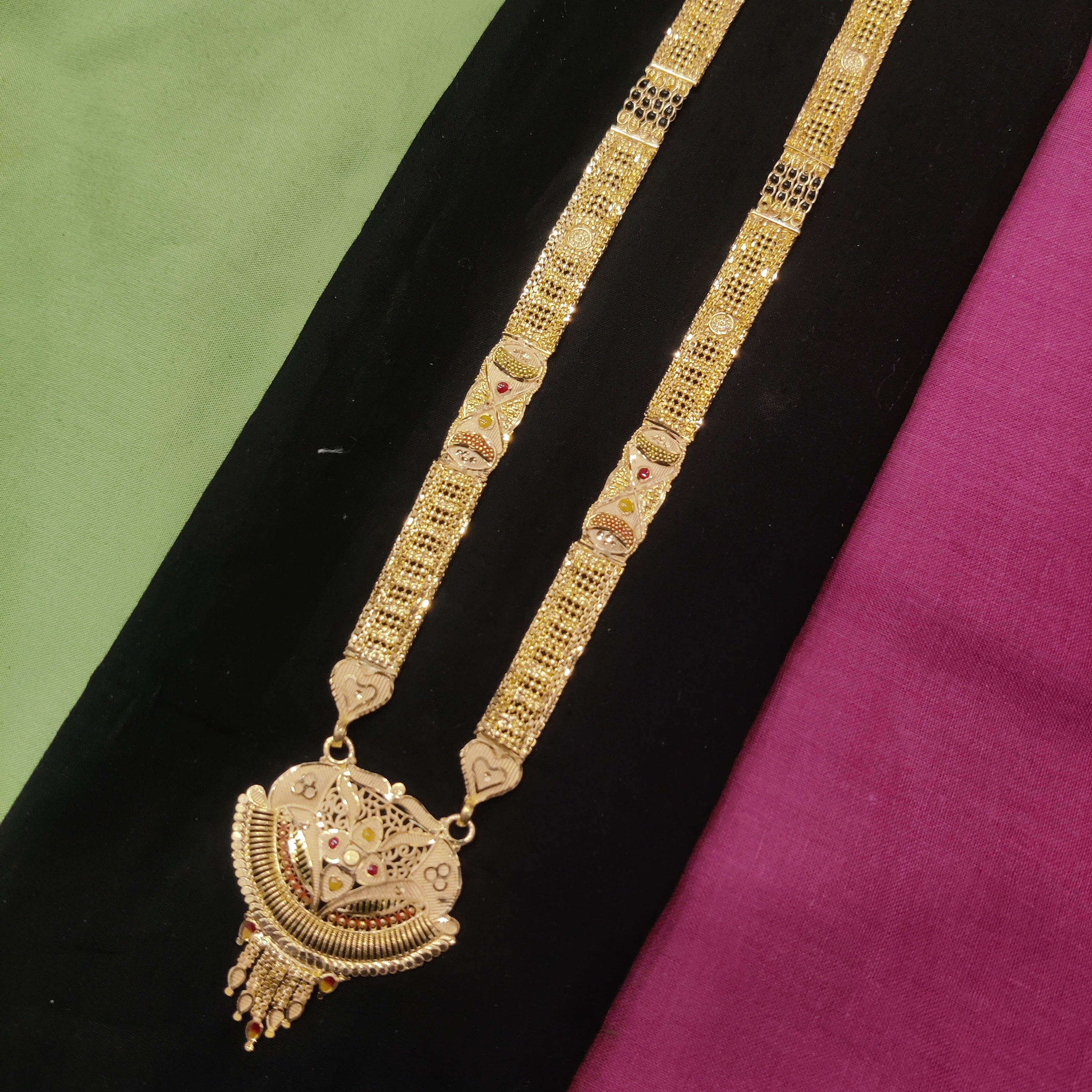 Forming Mangalsutra
