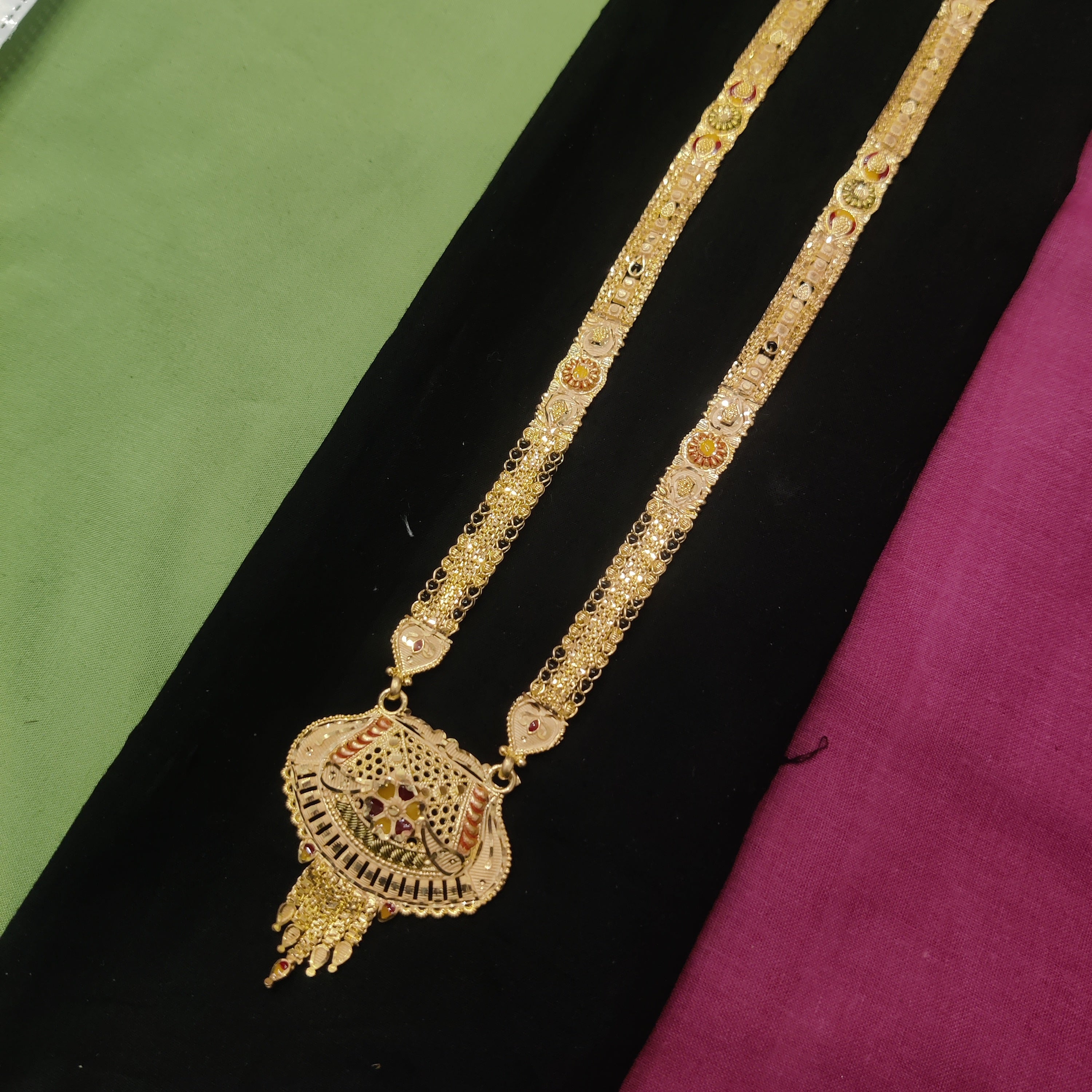Forming Mangalsutra